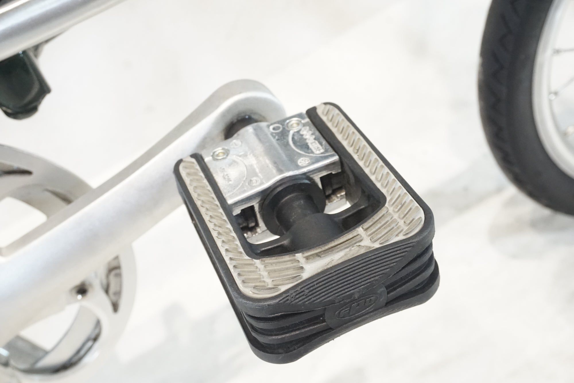 DAHON 「ダホン」 DOVE PLUS 2024年モデル 14インチ 折り畳み自転車 / 横浜戸塚店