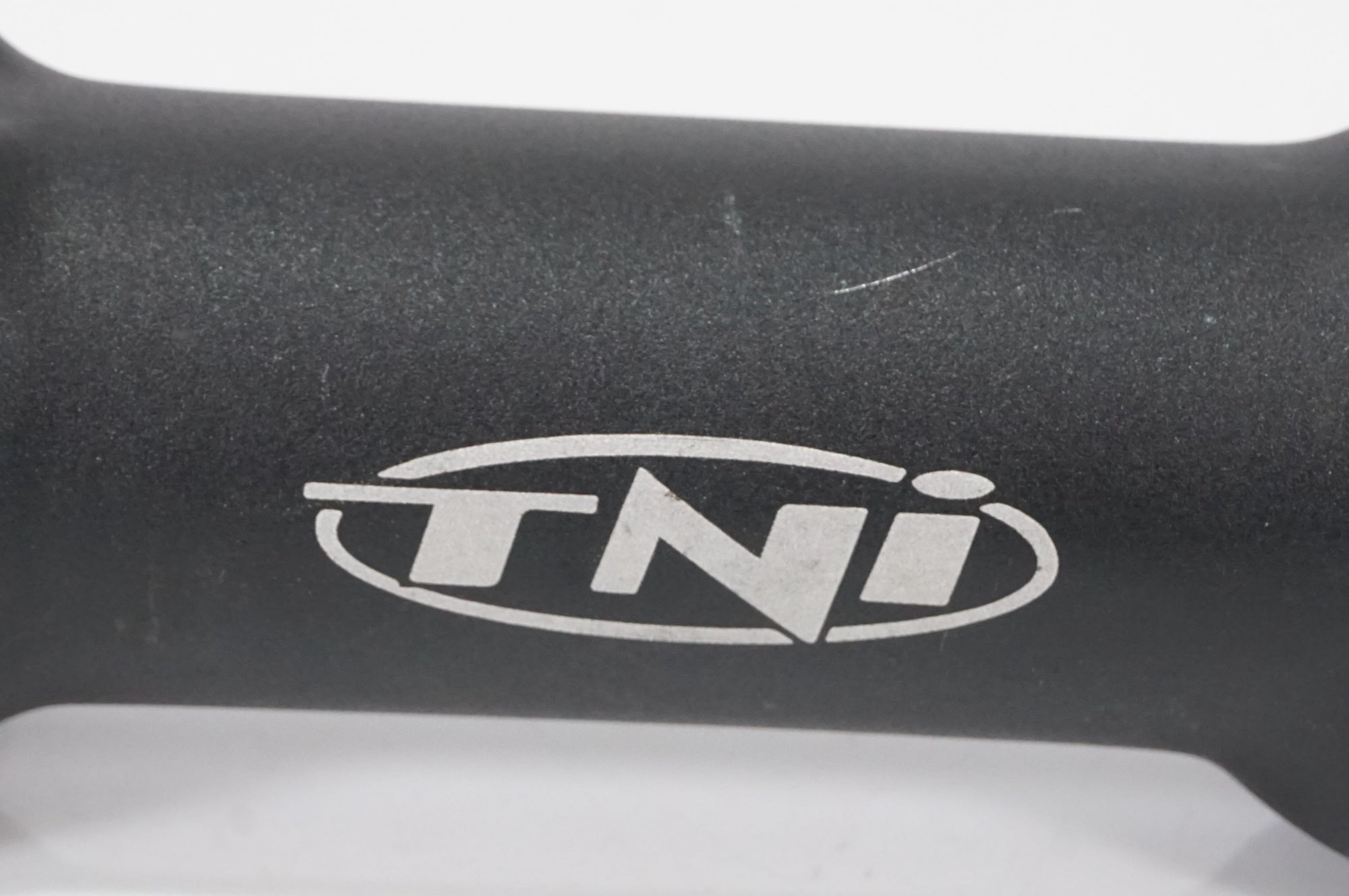 TNI 「ティーエヌアイ」 φ31.8 約110mm ステム / AKIBA店