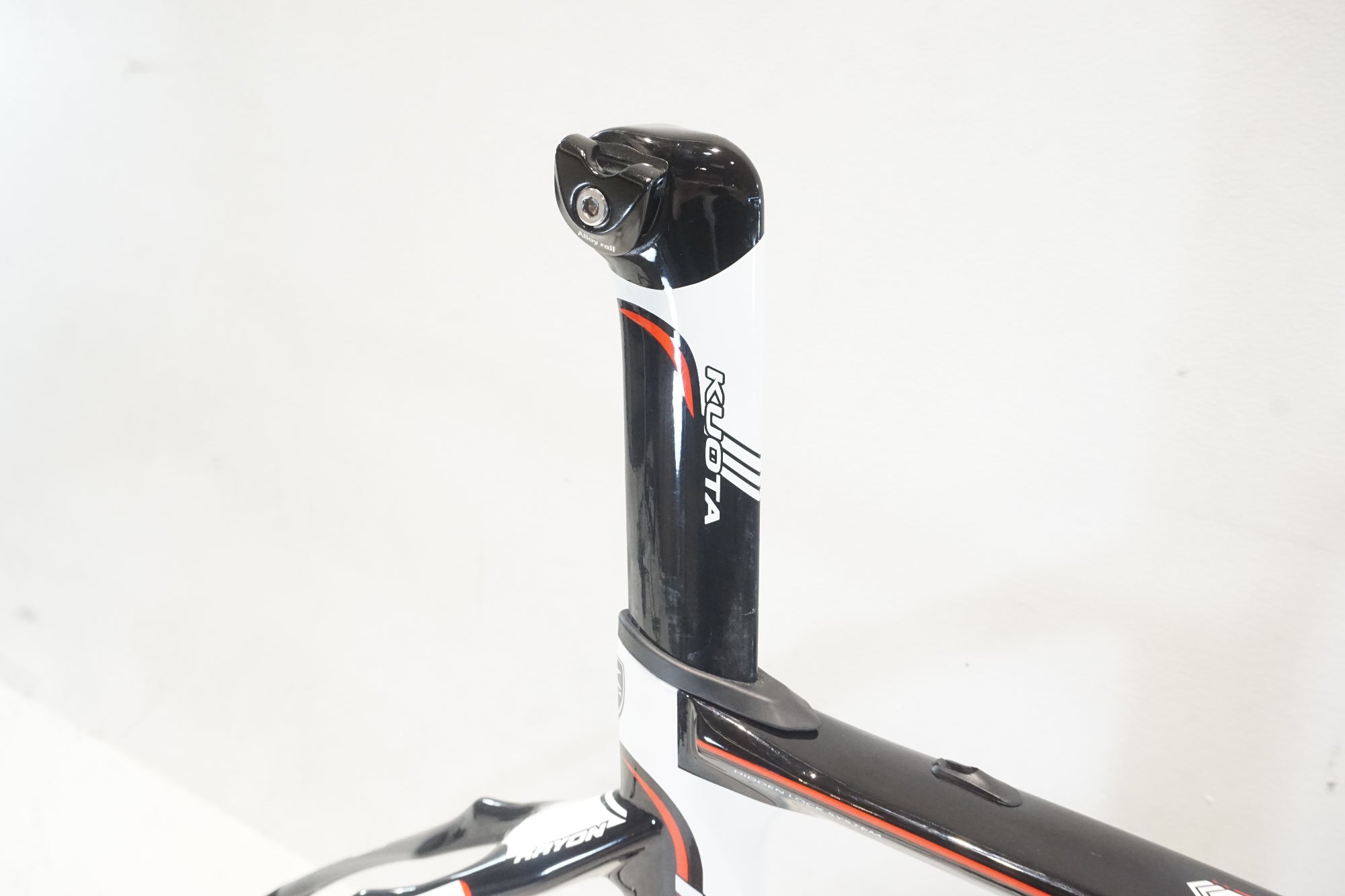 2016 KUOTA KRYON フレームセット Lサイズ(リムブレーキ) KUOTA 「クオータ」 KRYON 2016年モデル フレームセット / 横浜