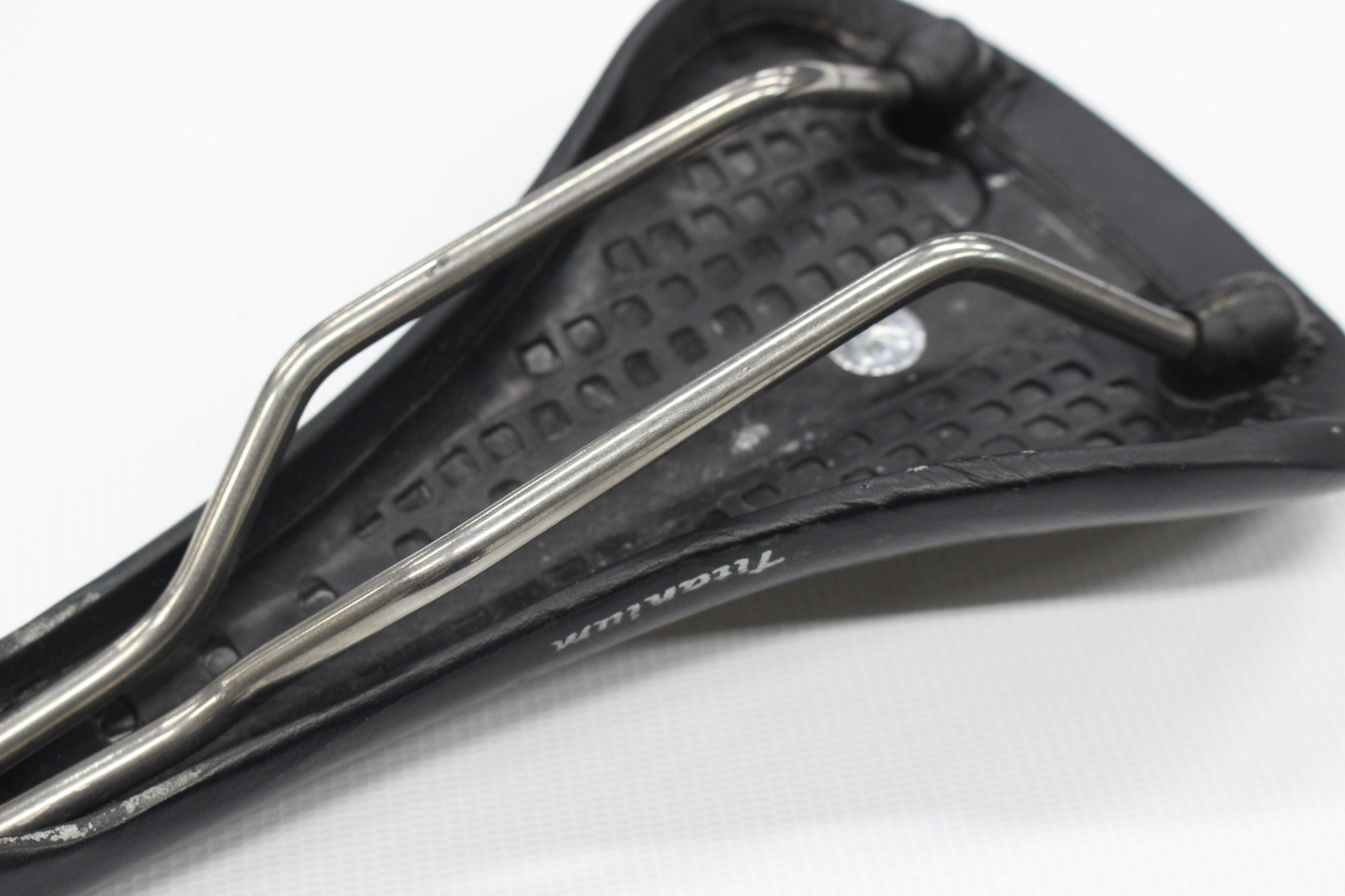 SELLE ITALIA 「セライタリア」 FLITE TITANIUM サドル / 阪急塚口店