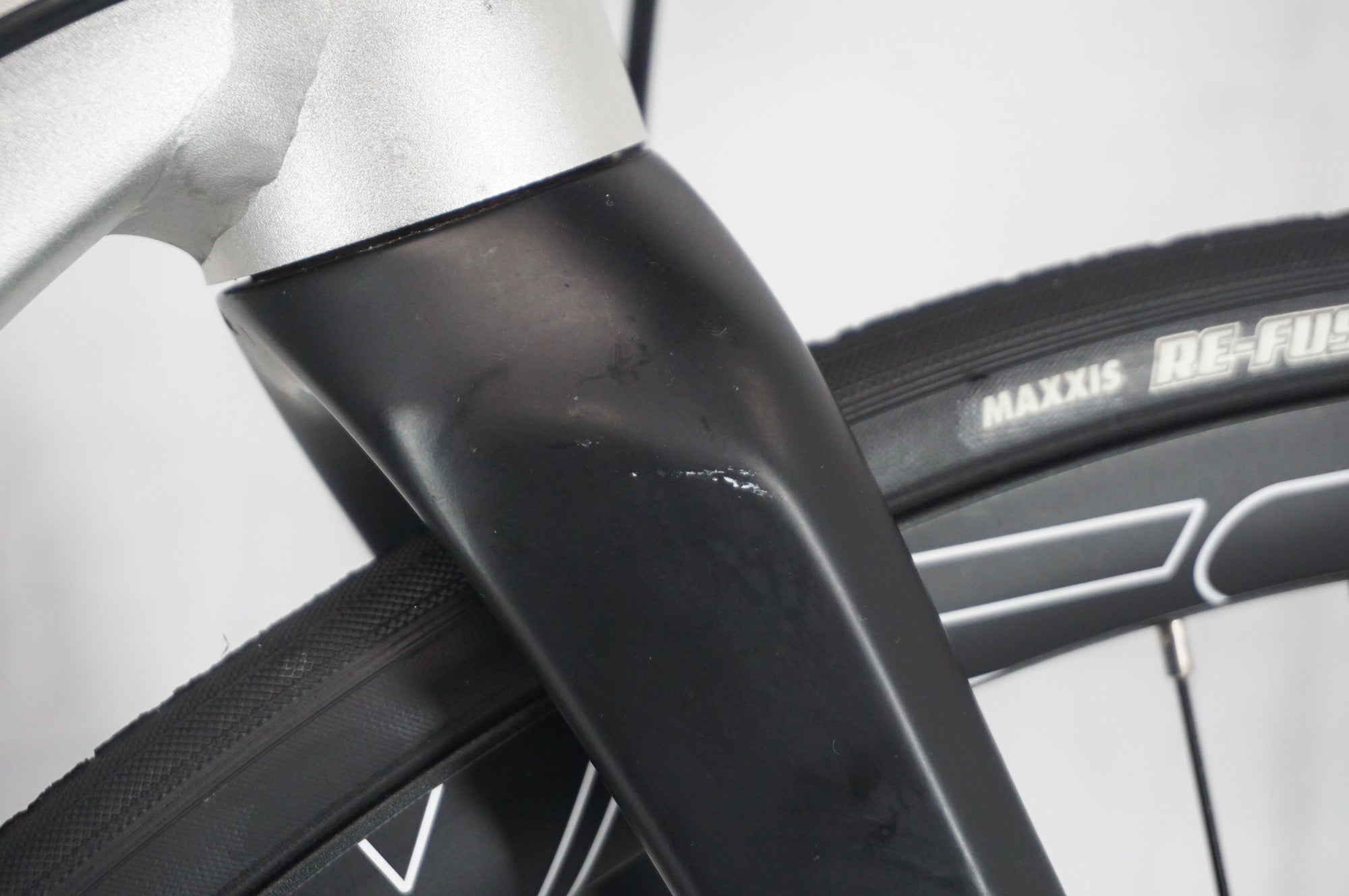 NESTO 「ネスト」 ALTERNA DISC 2025年モデル ロードバイク / 阪急塚口店