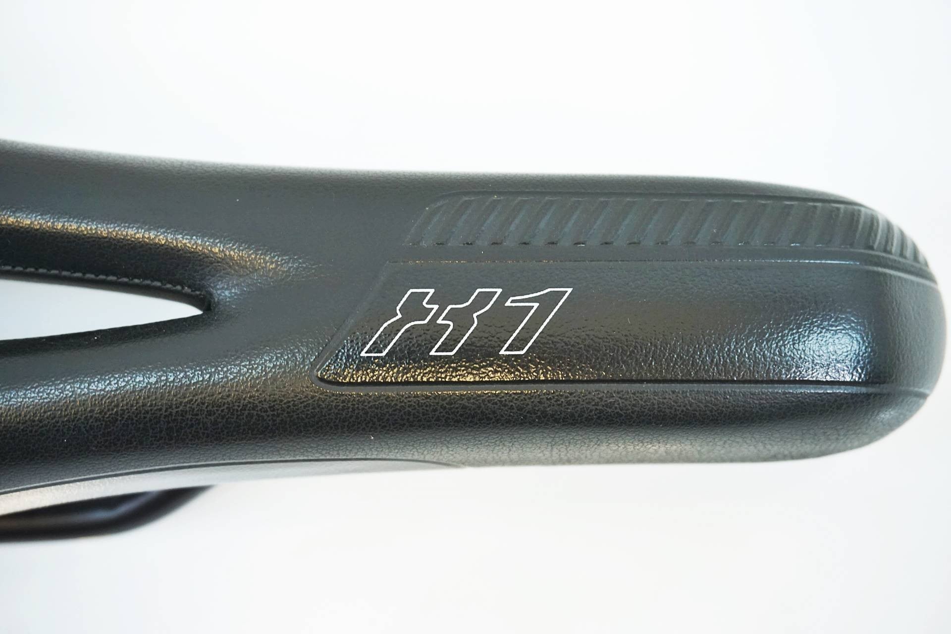SELLE ITALIA 「セライタリア」 X1 サドル / 有明ガーデン店