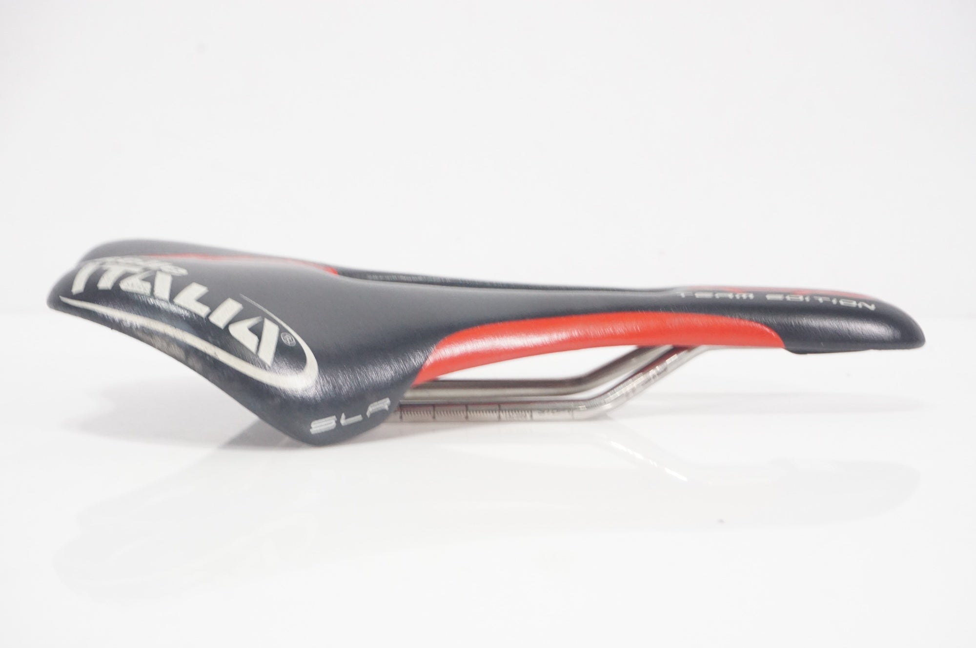 SELLE ITALIA 「セライタリア」 TEAM EDITION サドル / AKIBA店