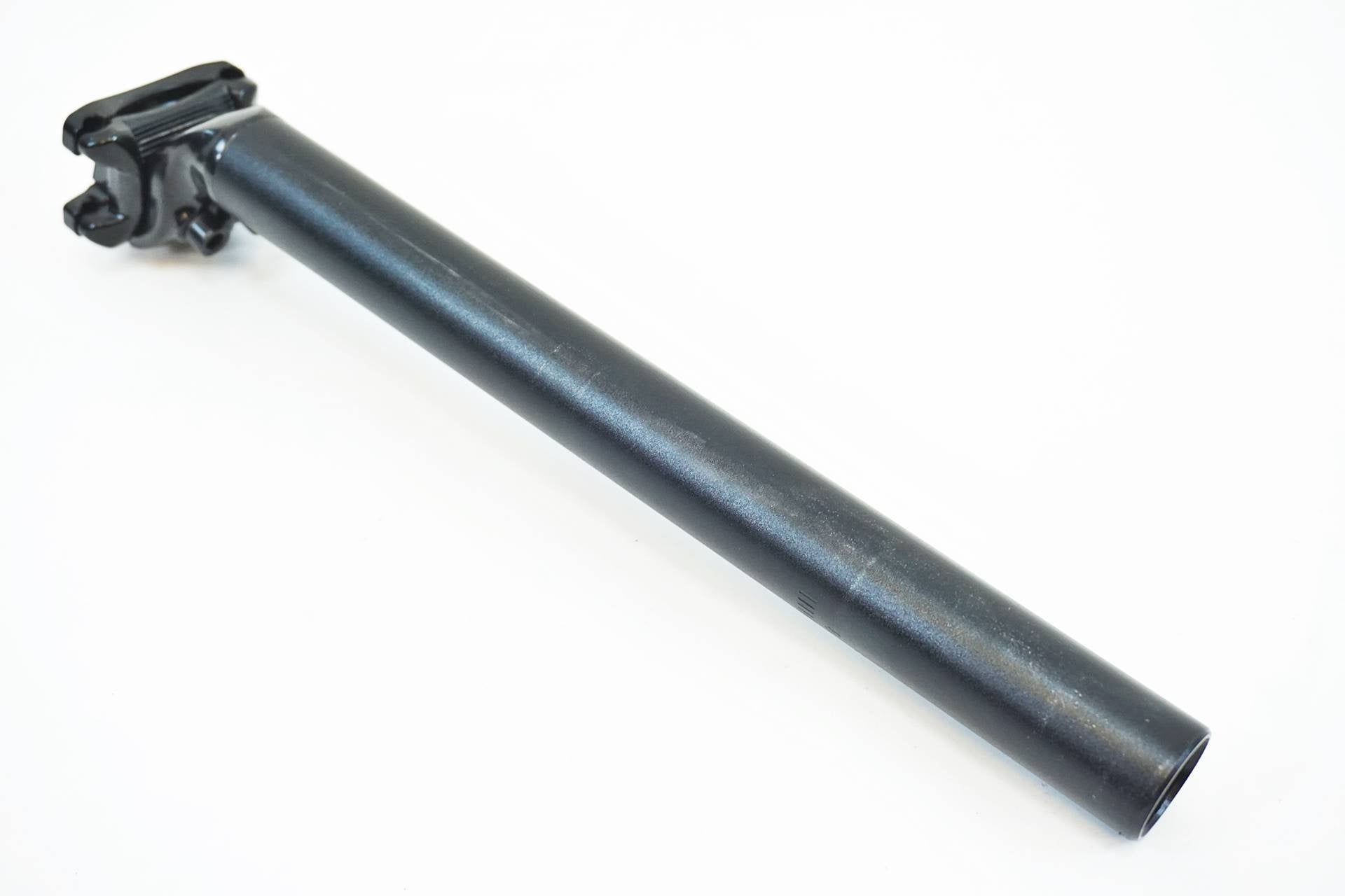 ノーブランド Φ27.2 300mm アルミシートポスト / 有明ガーデン店