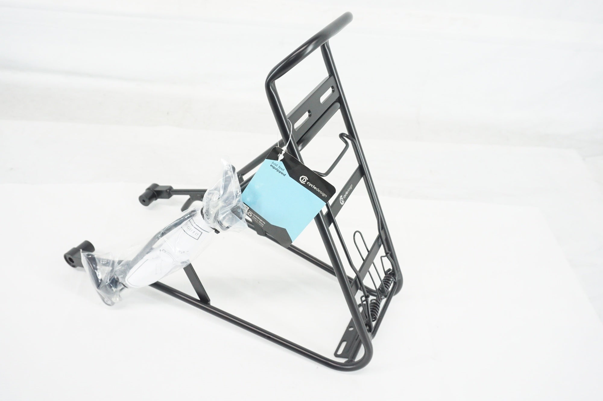 CYCLEDESIGN 「サイクルデザイン」 CD クイックリリースロック 130/135mmx700C対応 キャリア / 阪急塚口店