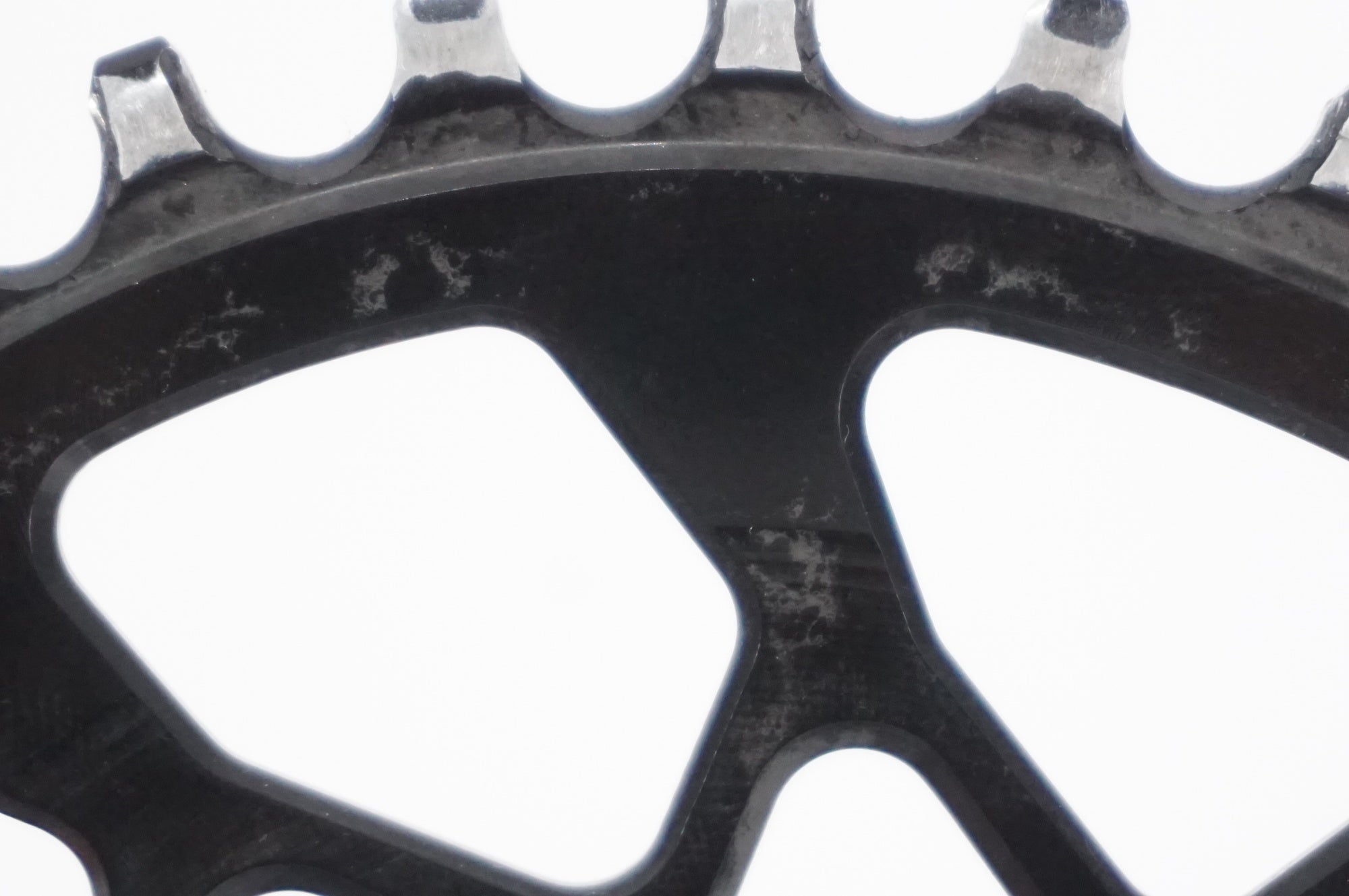 ABSOLUTE BLACK 「アブソリュートブラック」 38T チェーンリング / AKIBA店