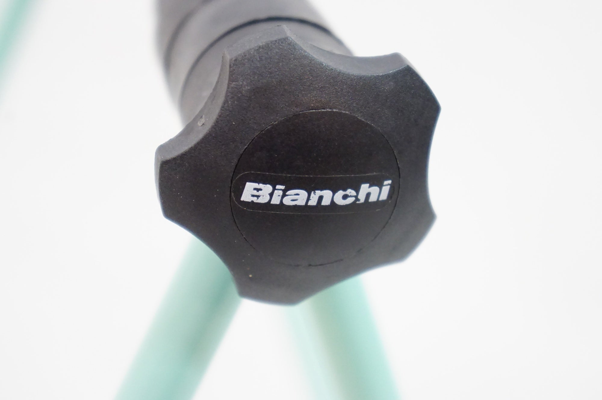 BIANCHI 「ビアンキ」 ハブスタンド / 熊谷本店