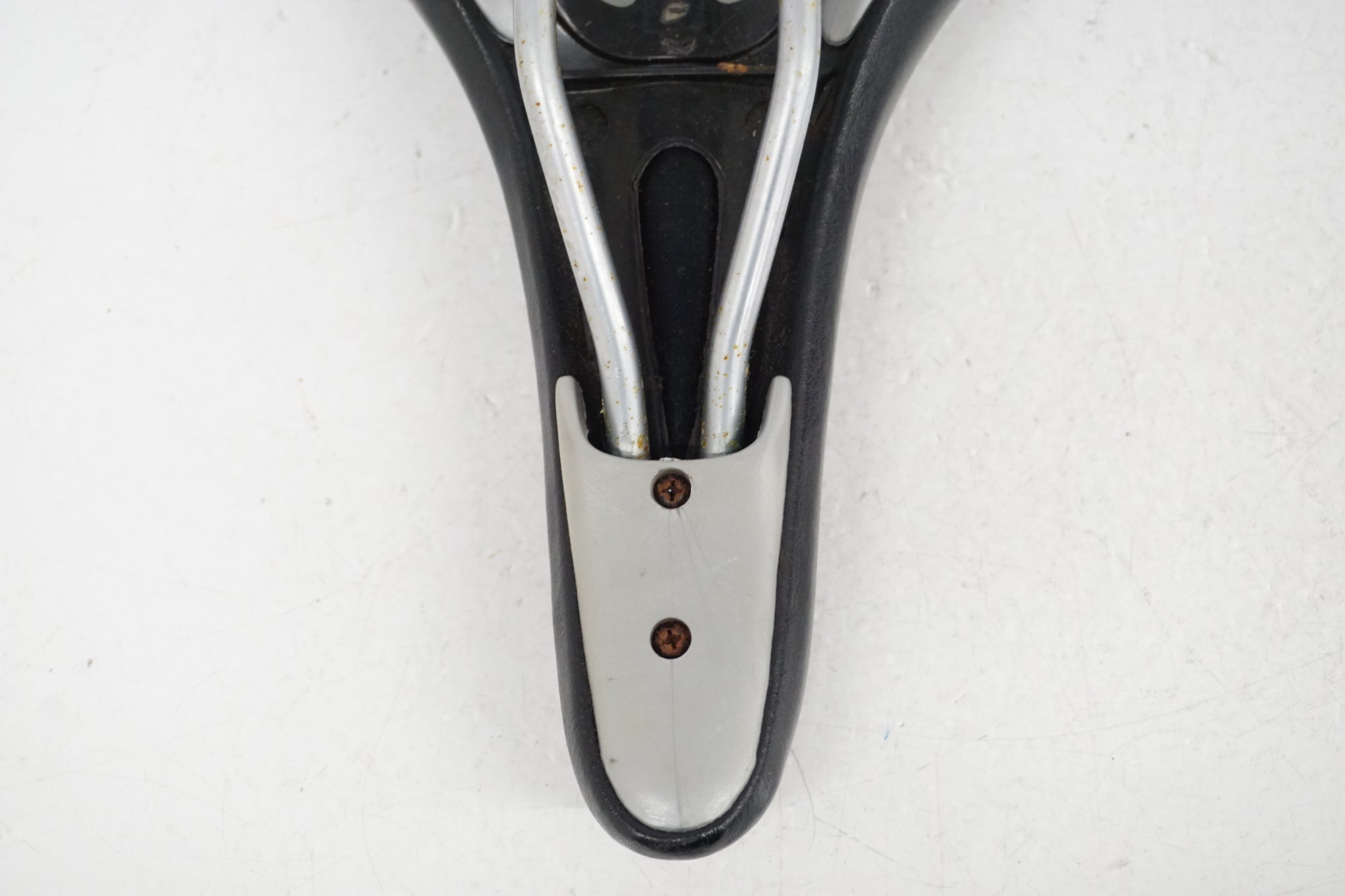 VELO 「ベロ」 サドル / 浜松店