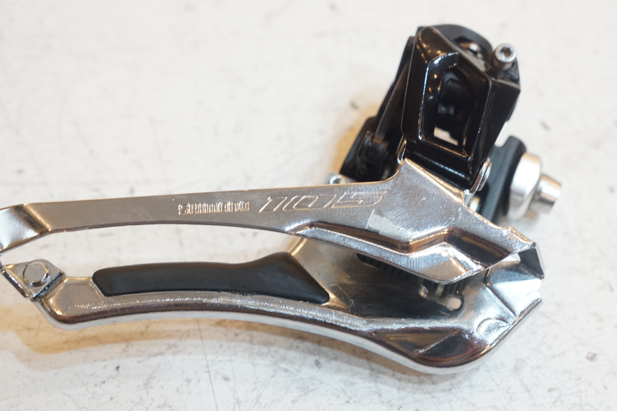 SHIMANO 「シマノ」 105 FD-R7000 フロントディレイラー / バイチャリ浦和ベース