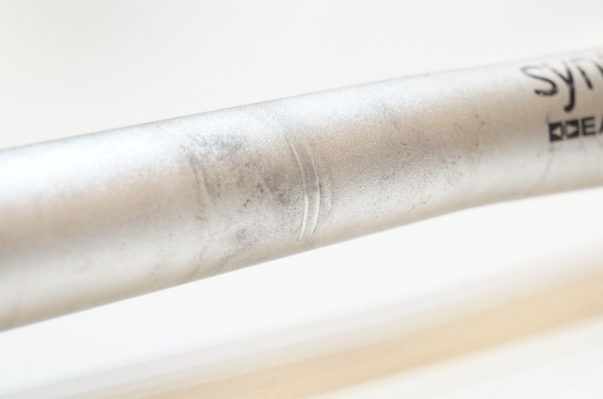 SYNCROS 「シンクロス」 EASTON EA70 φ25.4 555mm ハンドル / 浦和ベース