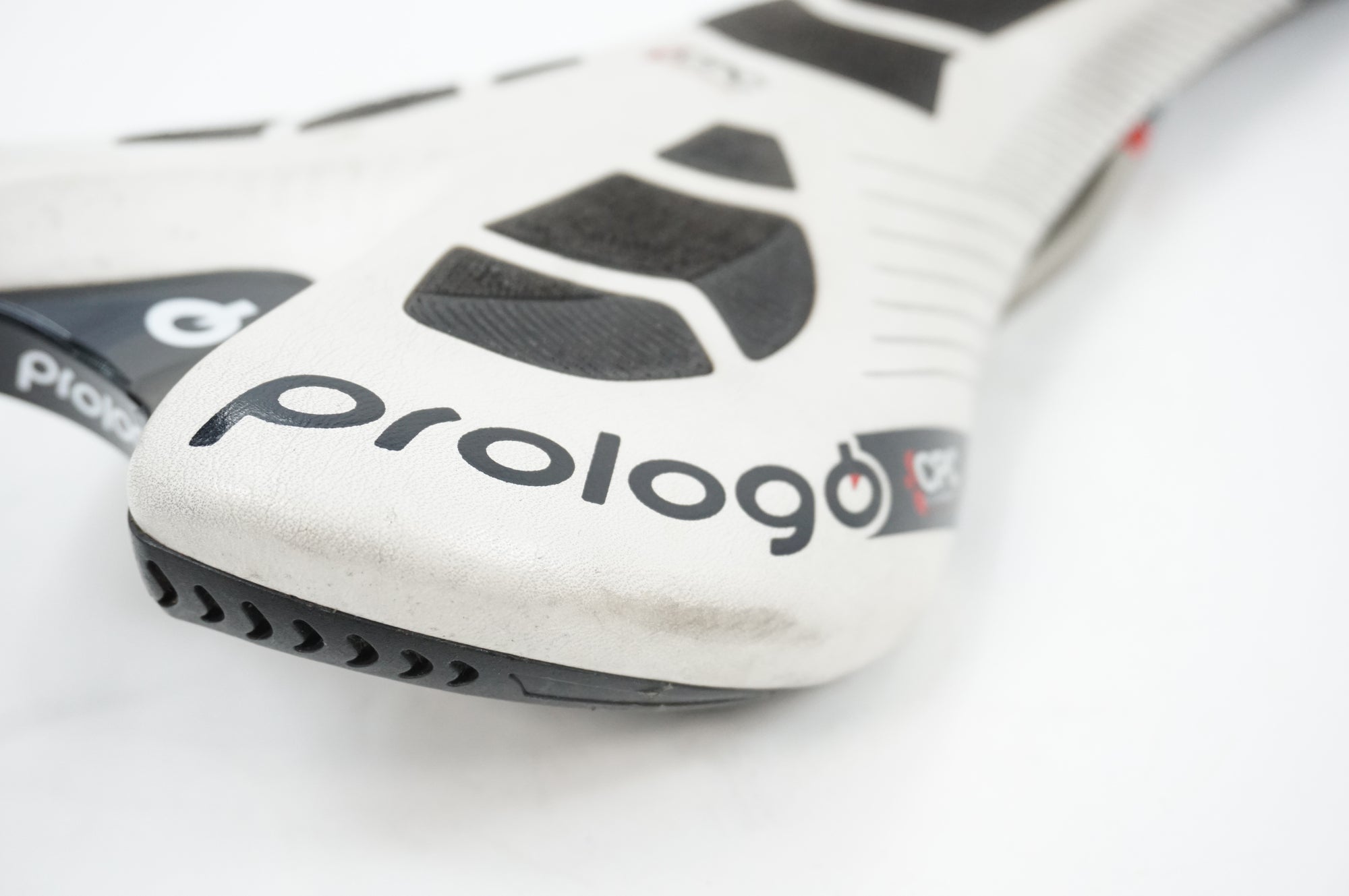 PROLOGO 「プロロゴ」 SCRATCH サドル / 川越店