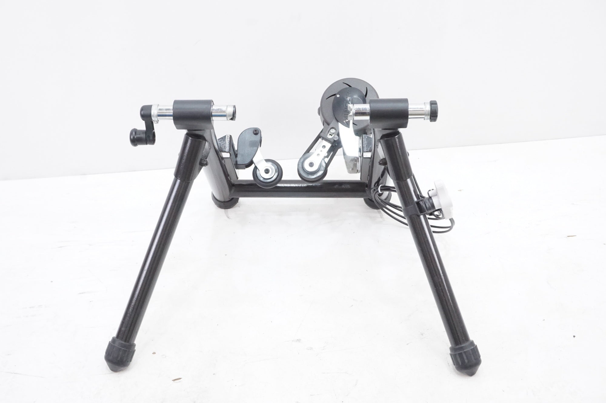 に*き様 【中古】MINOURA(ミノウラ) RDA2429-Rサイクルトレーナ MINOURA 「ミノウラ」 RDA2429 サイクルトレーナー / 大宮店