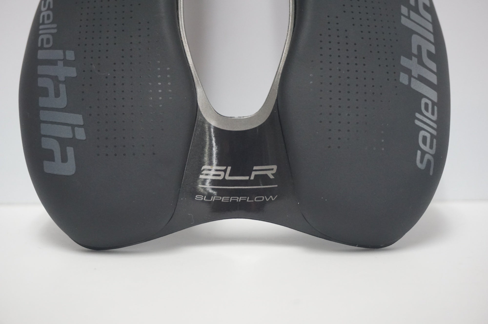 SELLE ITALIA 「セライタリア」 SLR BOOST TM SUPERFLOW サドル / 福岡店