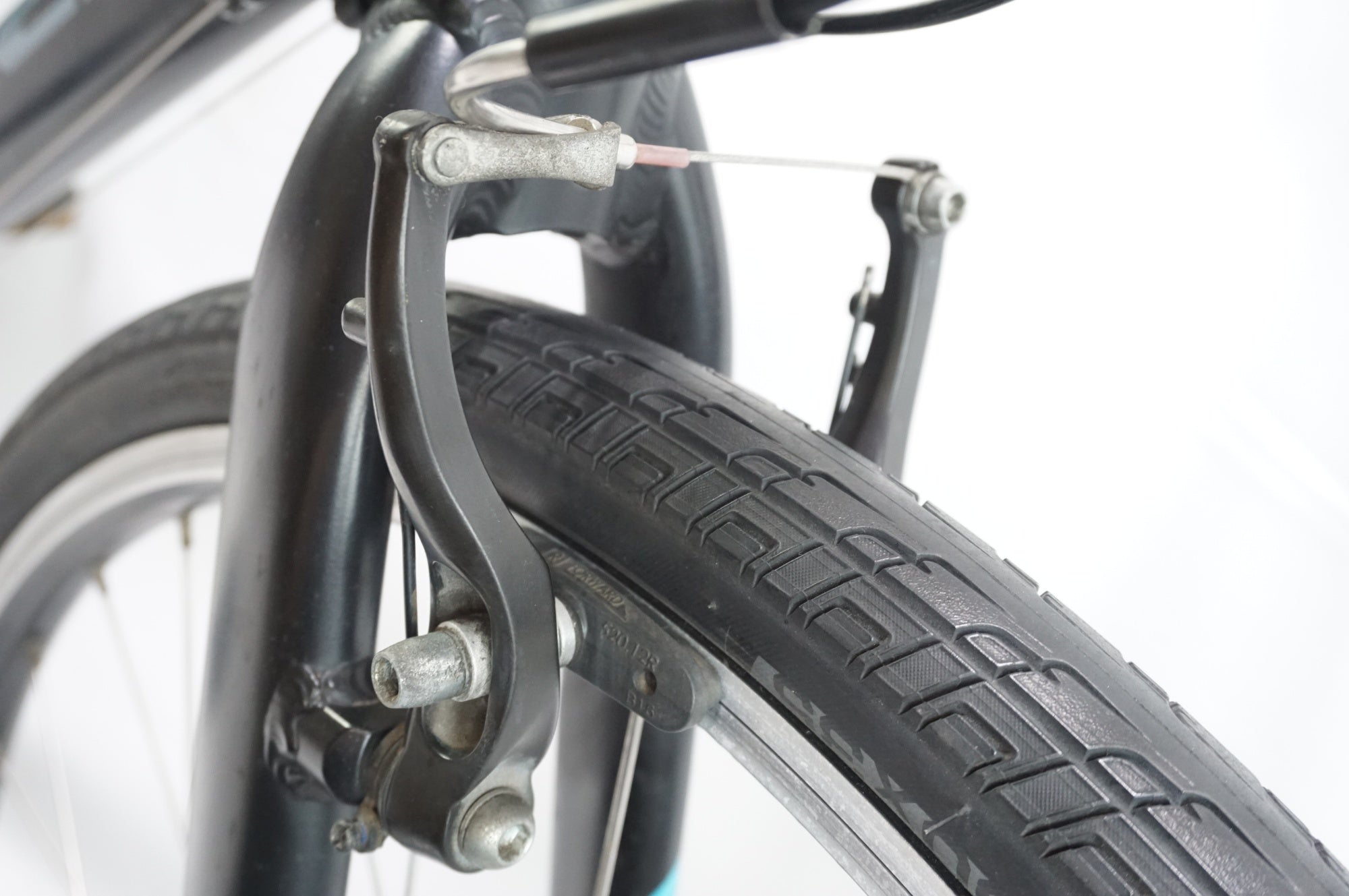 クロスバイク FX2 2018年モデル 身長165-175cm 定価6.3万円 TREK 「トレック」 FX2 2018年モデル クロスバイク / 中目黒店