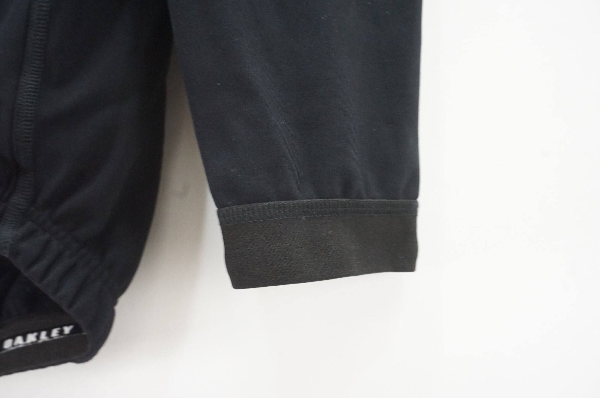 OAKLEY 「オークリー」 長袖ジャージ / 大宮店