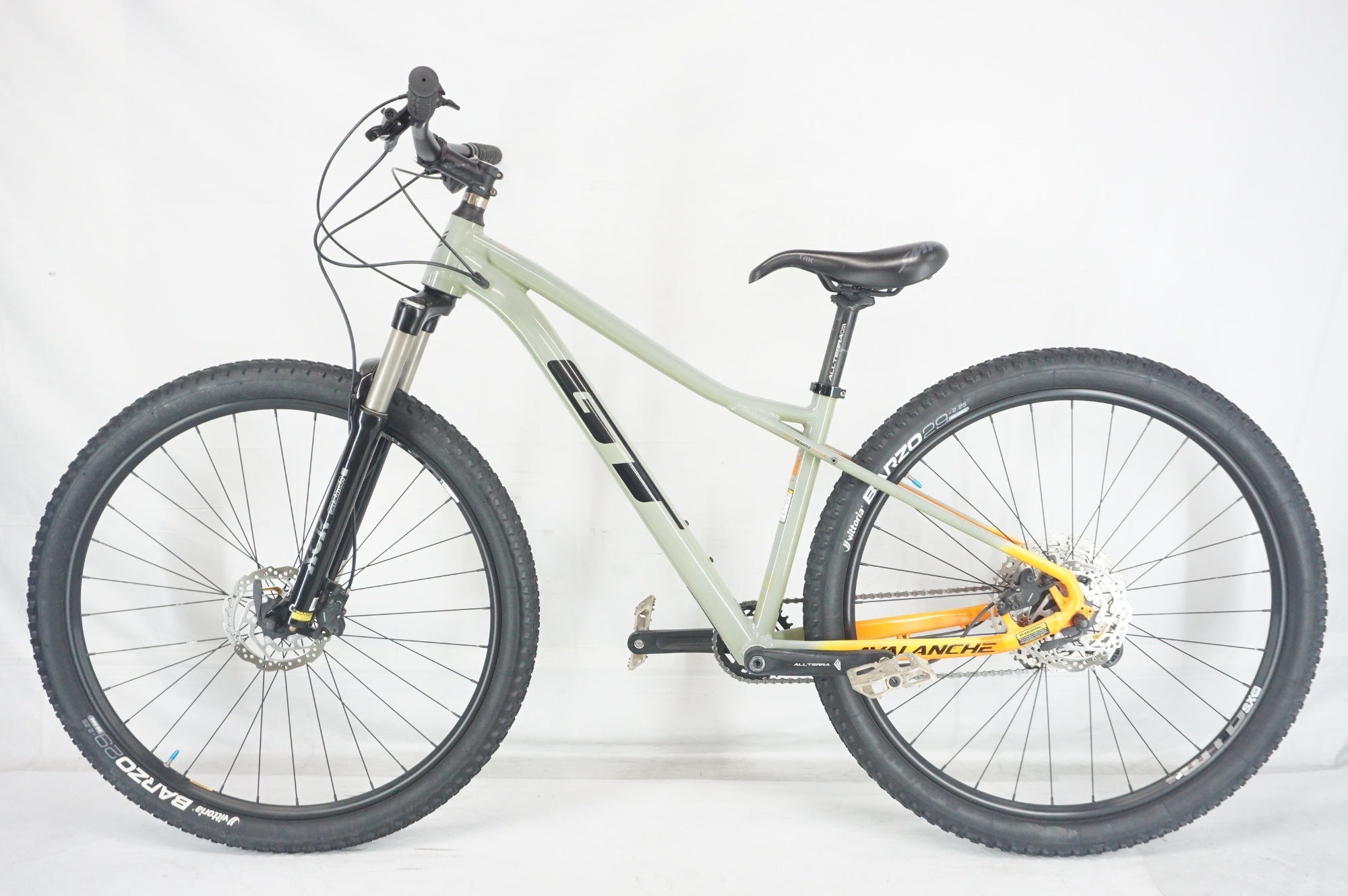 GT 「ジーティー」 AVALANCHE ELITE 2021年モデル マウンテンバイク / 阪急塚口店