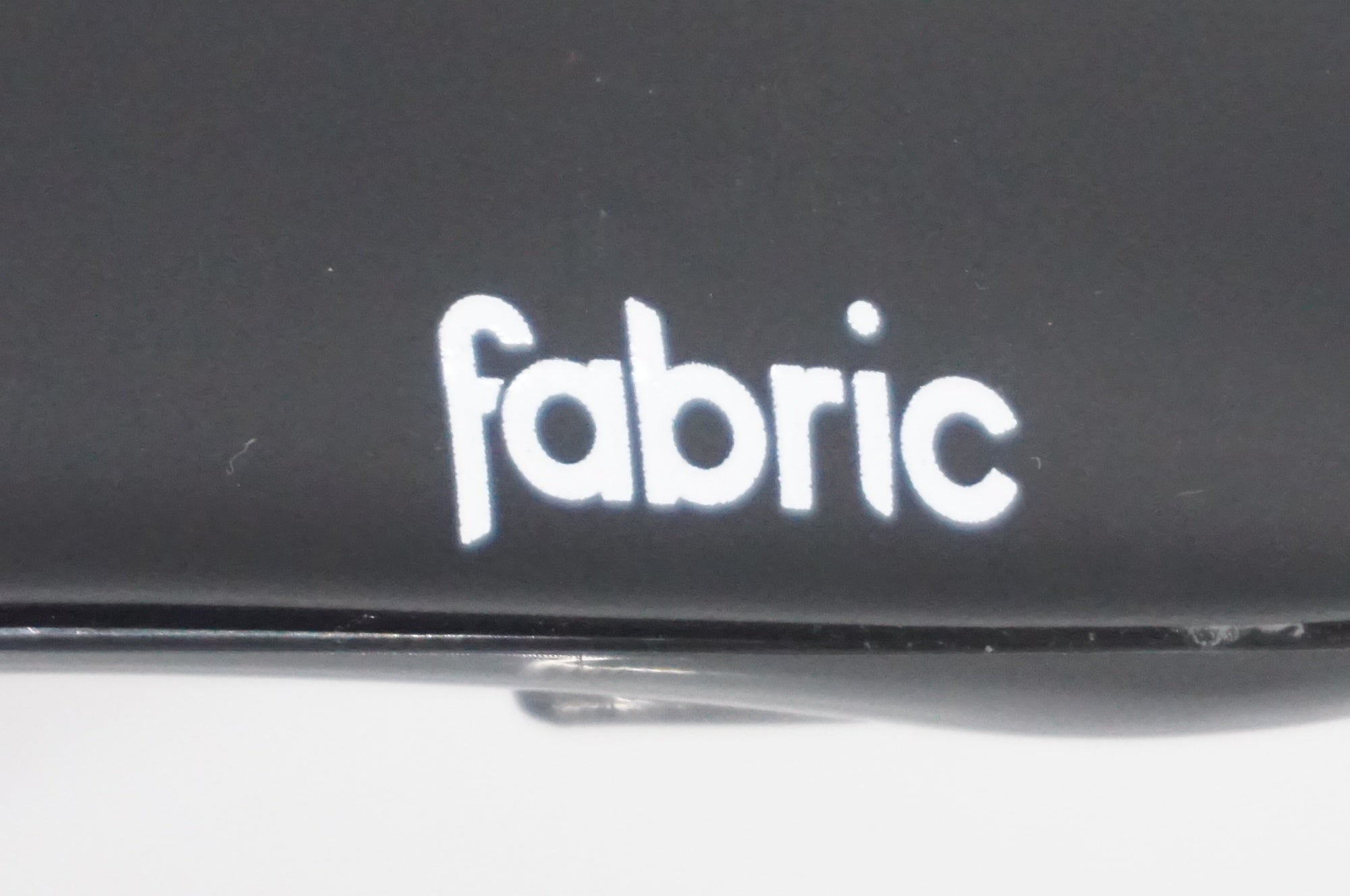 FABRIC 「ファブリック」 SCOOP SPORT サドル / AKIBA店