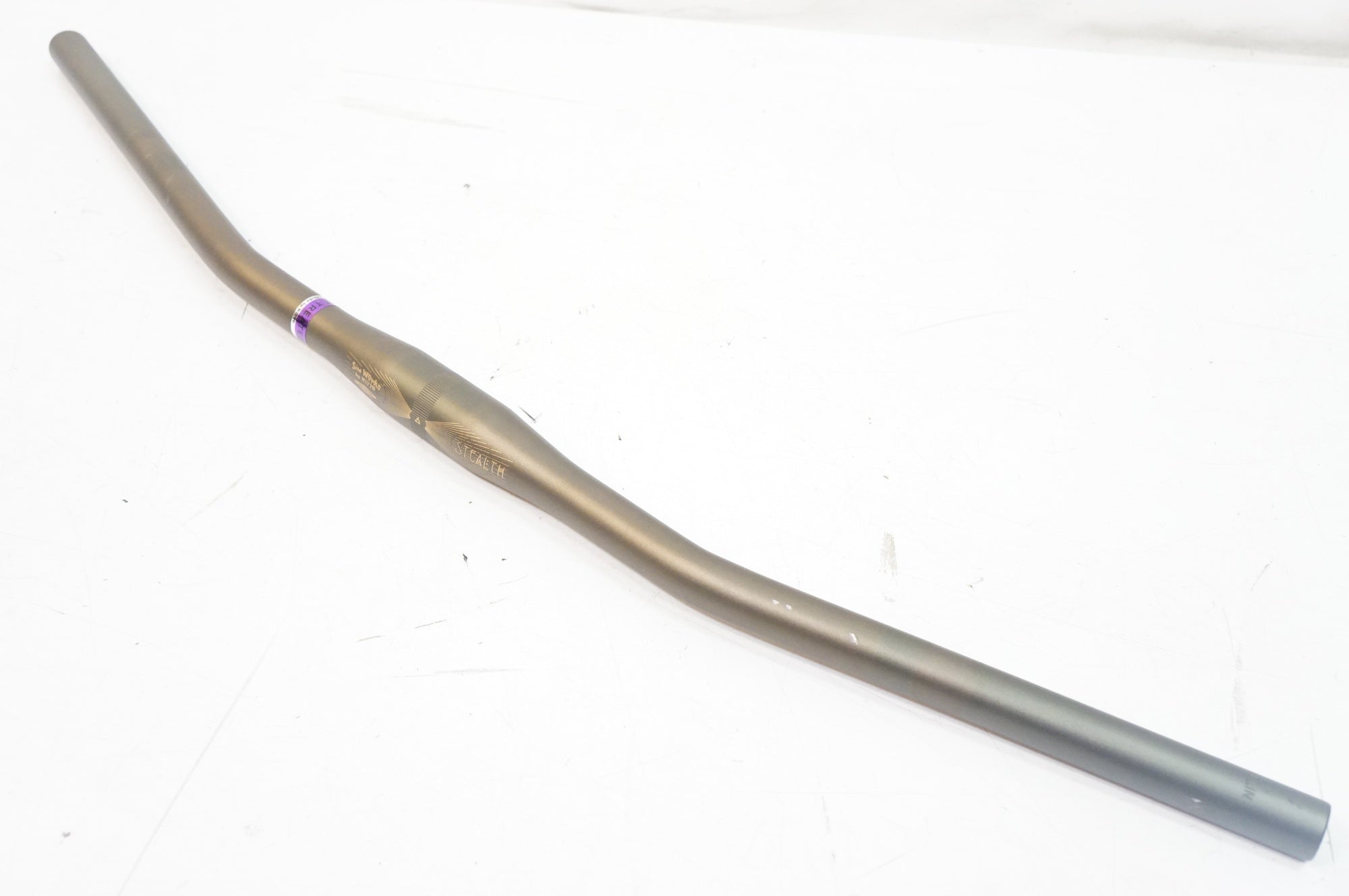 SIMWORKS BY NITTO 「シムワークス バイ ニットー」 LITTLE NICK STEALTH BAR SW02 SSB 750mm φ31.8 ハンドル / 熊谷本店
