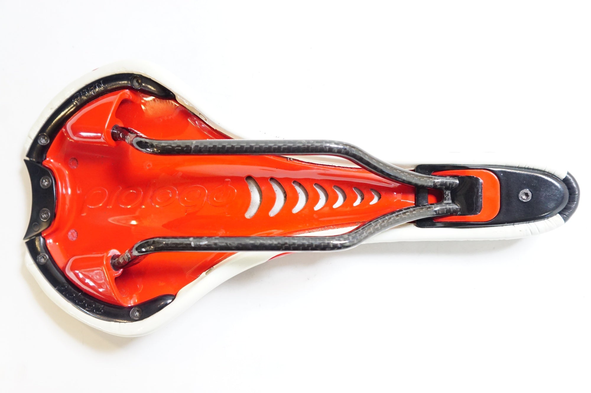 PROLOGO 「プロロゴ」 NAGO EVO TRI 40 NACK サドル / 熊谷本店