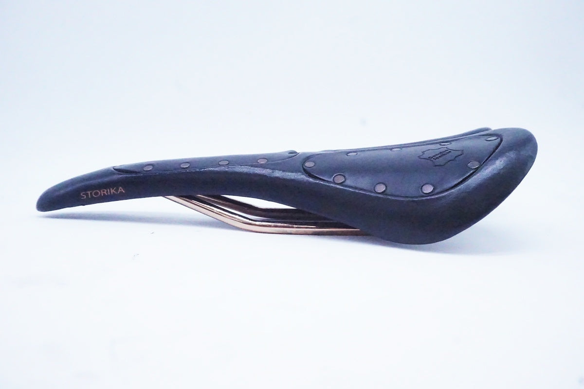 SELLE ITALIA「セライタリア」 STORIKA サドル/ 京都西院店