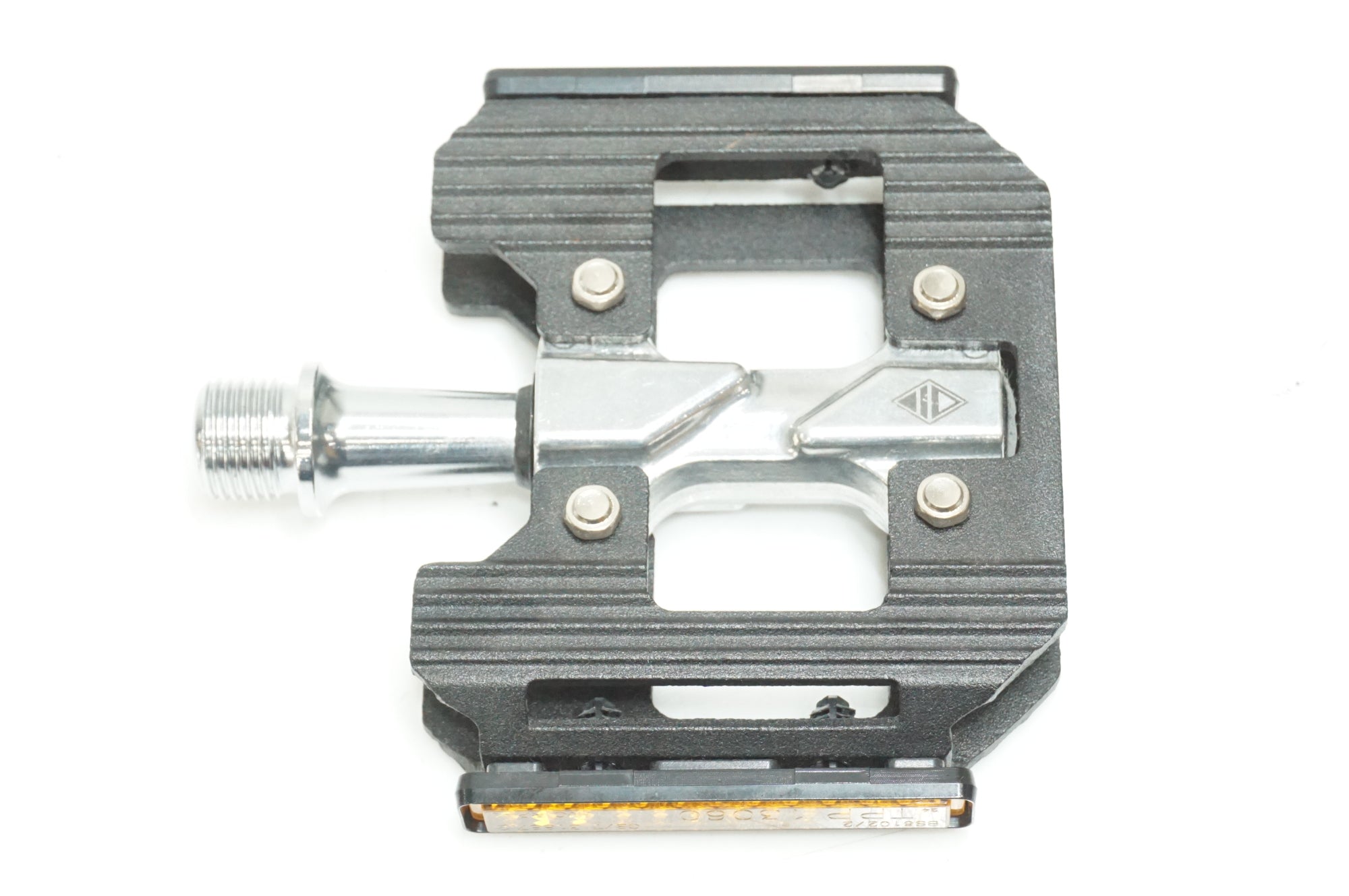 ADEPT 「アデプト」 MIDWAY ペダル / 大宮店