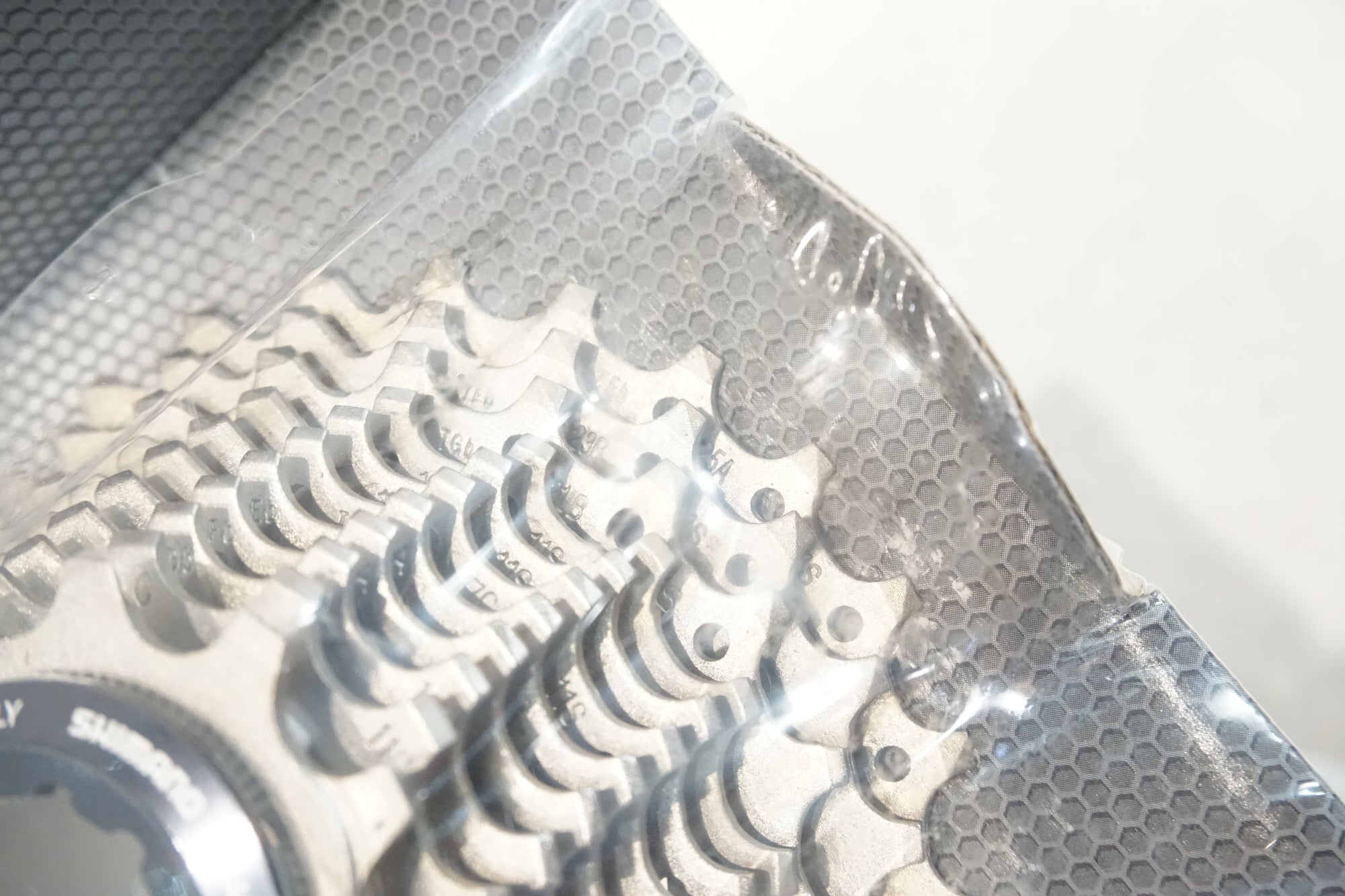 SHIMANO 「シマノ」 ULTEGRA CS-R8000 12-25T スプロケット / 横浜戸塚店