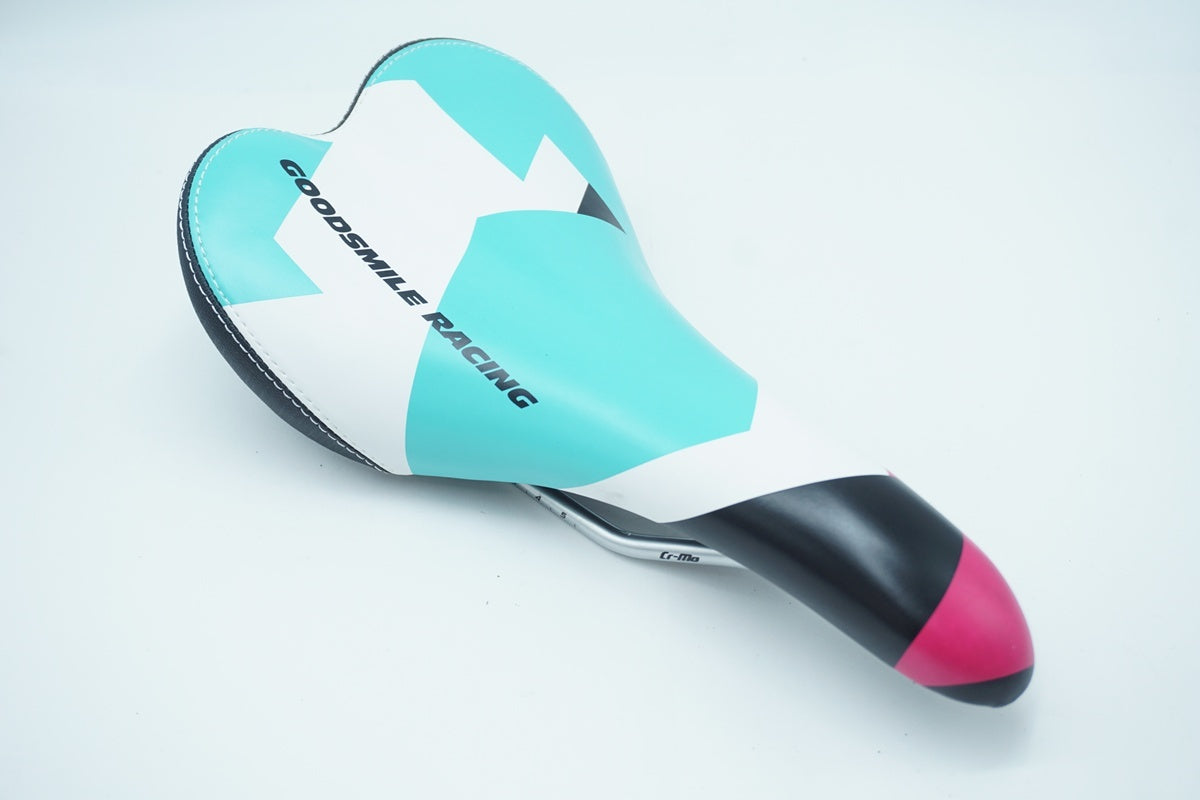 GSR「ジーエスアール」 GOOD SMILE RACING TYPE-3 サドル/ 京都西院店