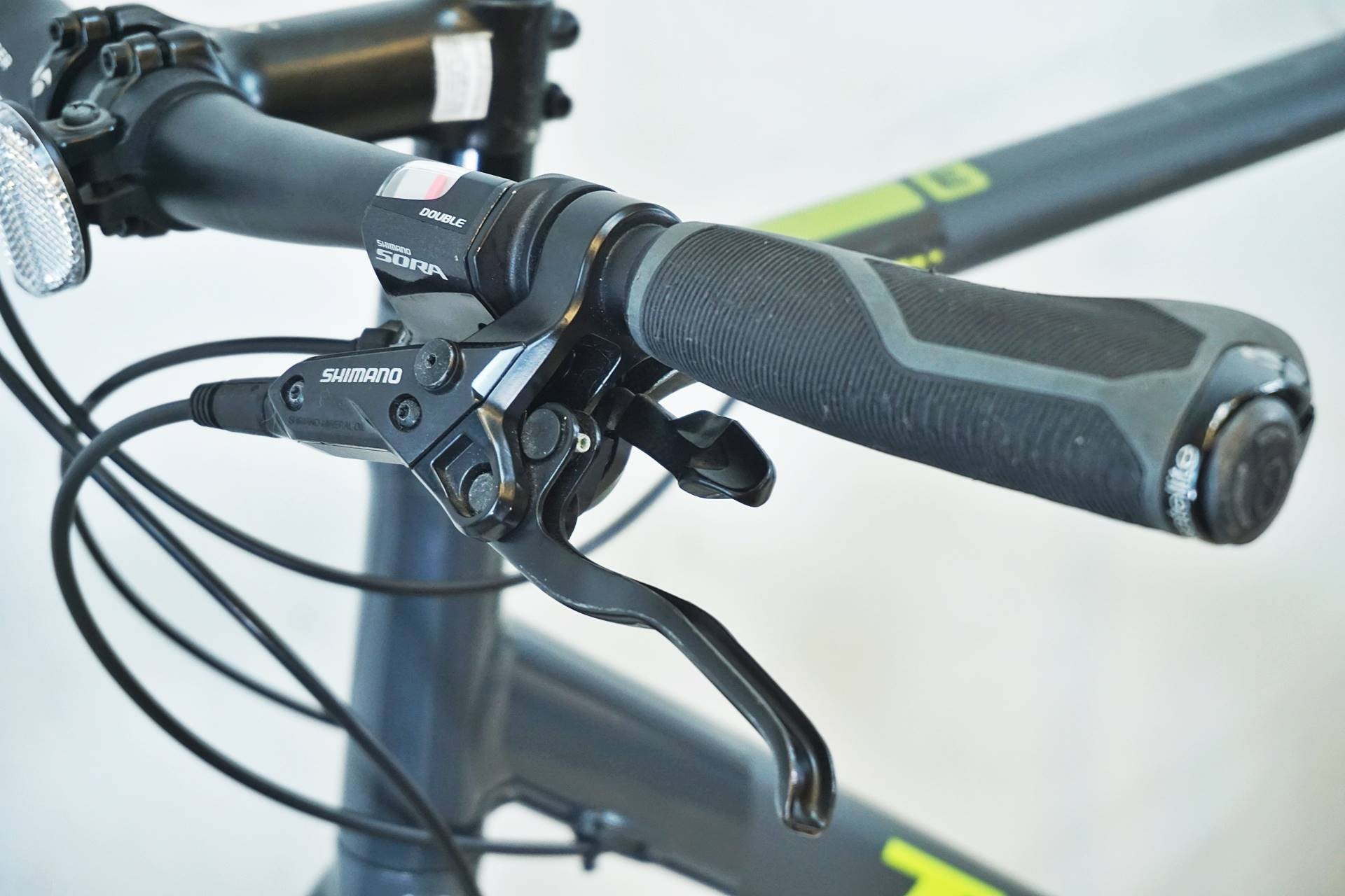 TREK 「トレック」 ZEKTOR 3 2017年モデル クロスバイク / 有明