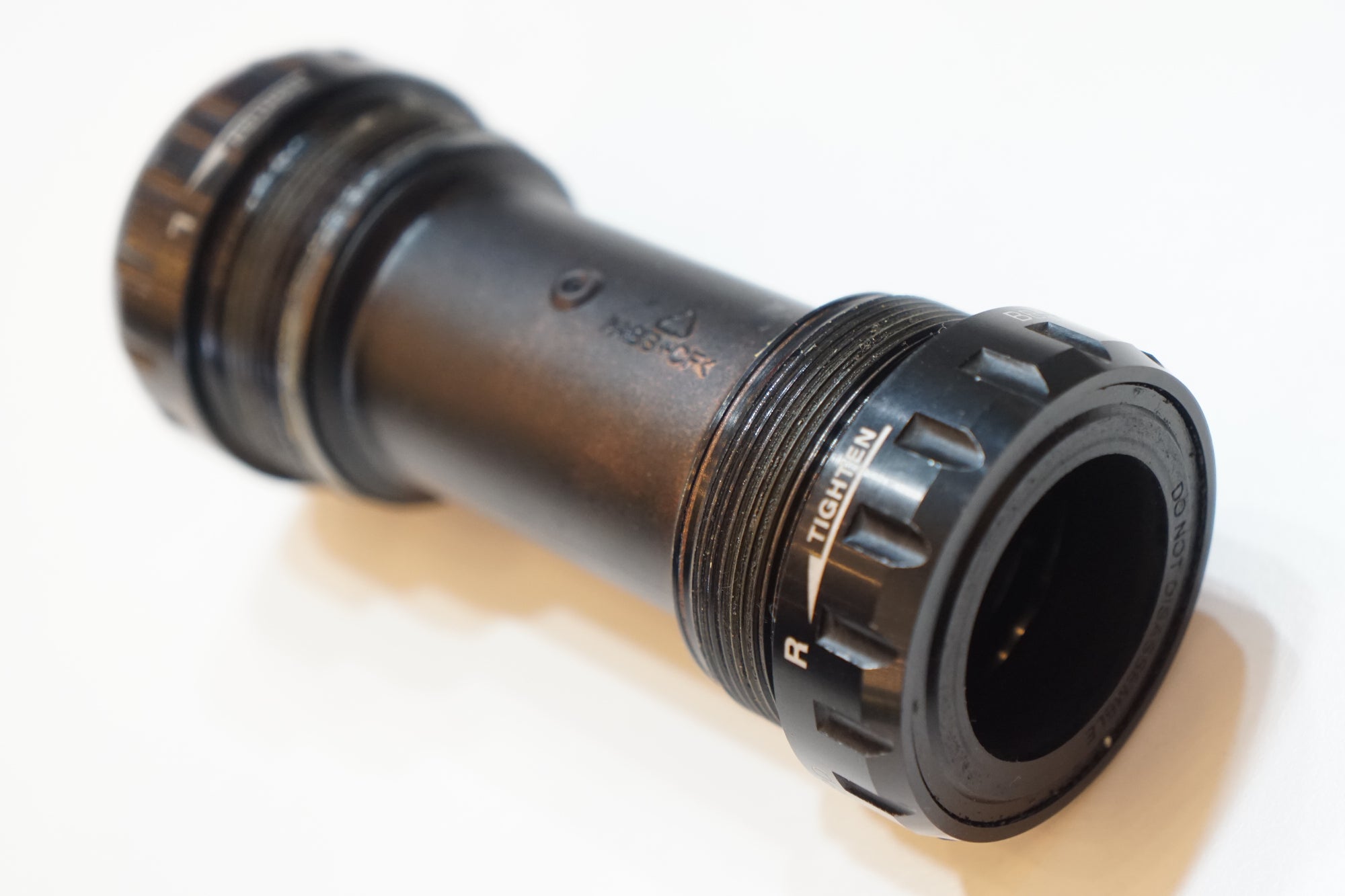 SHIMANO 「シマノ」 BB-R9100 ボトムブラケット / バイチャリ浦和ベース