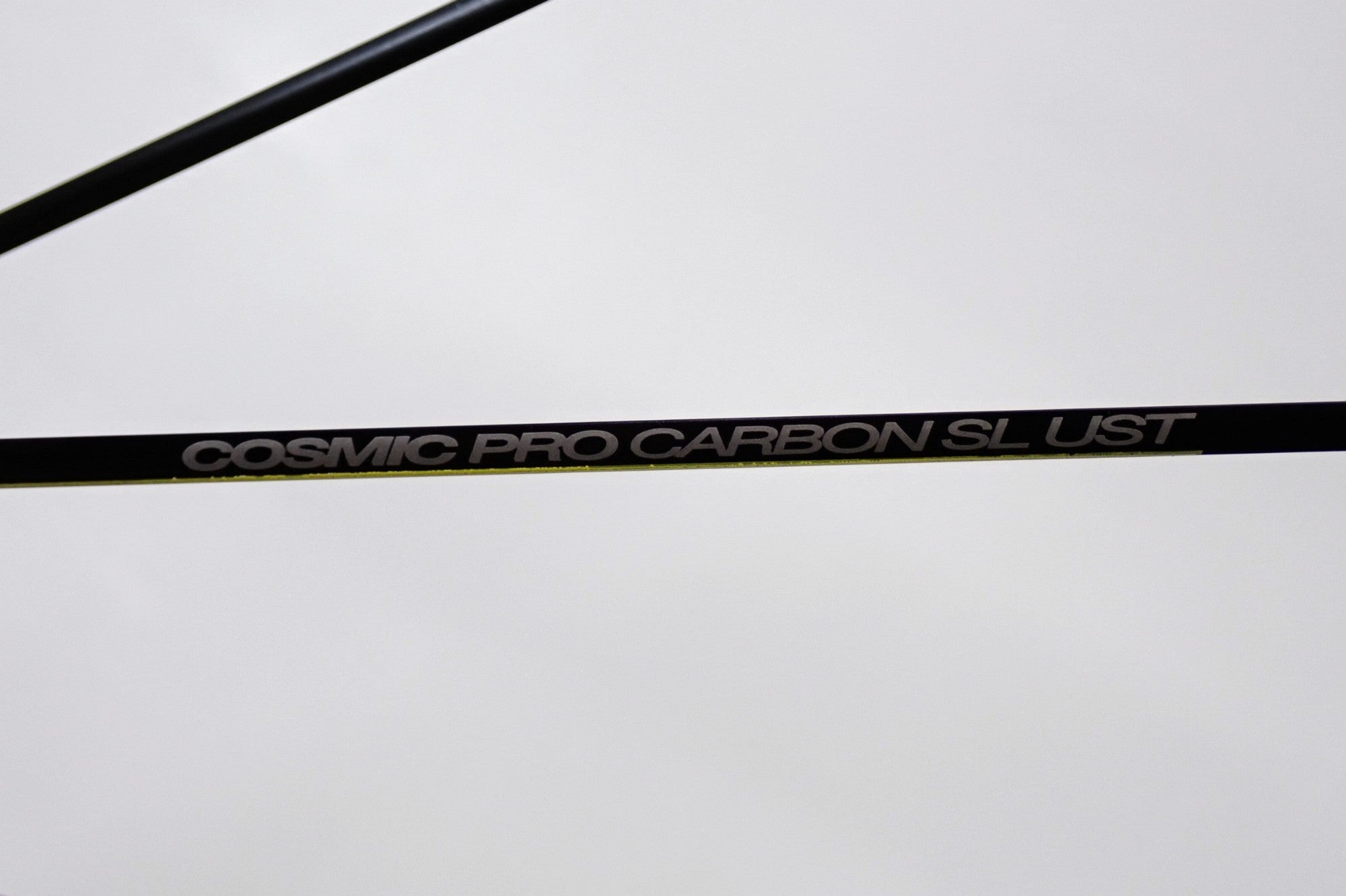 MAVIC 「マビック」 COSMIC PRO CARBON SL UST シマノ11速