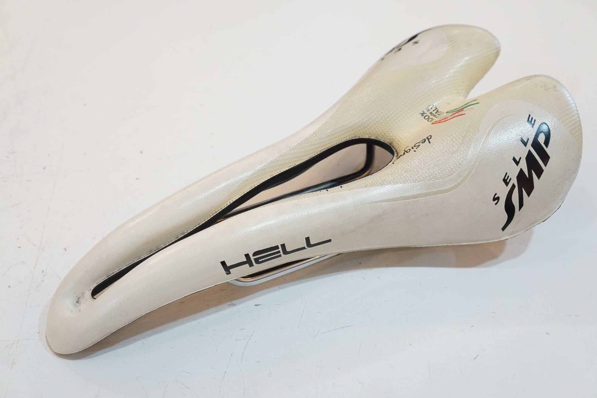 SELLE SMP 「セラ エスエムピー」 HELL サドル / バイチャリ浦和