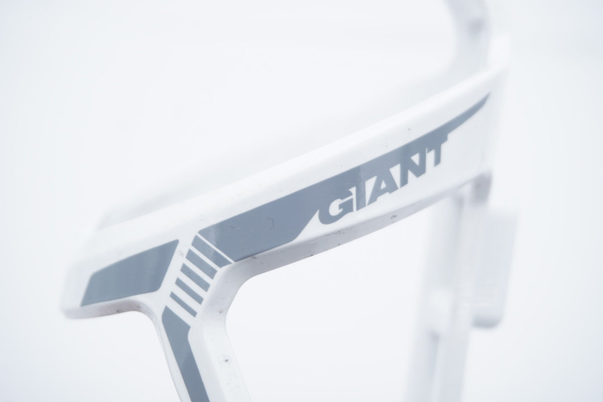 GIANT 「ジャイアント」 ボトルケージ / 滋賀大津店