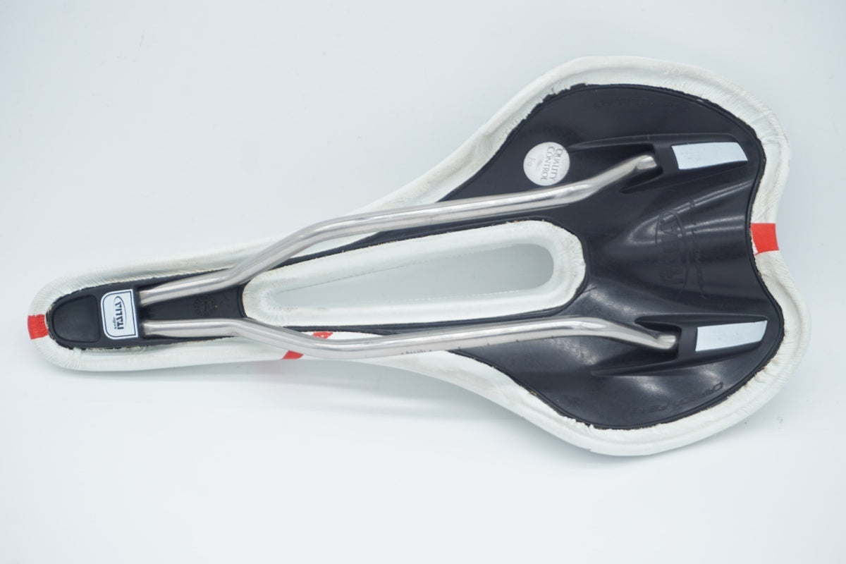 SELLE ITALIA 「セライタリア」 SLR サドル / 滋賀大津店