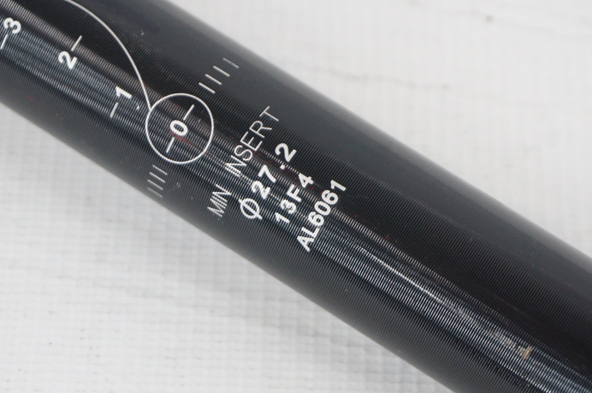 TYRELL 「タイレル」 Φ27.2 400mm シートポスト / 阪急塚口店