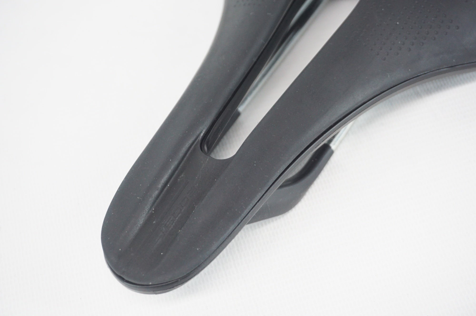 SELLE ITALIA 「セライタリア」 BIANCHI MODEL X サドル / 阪急塚口店