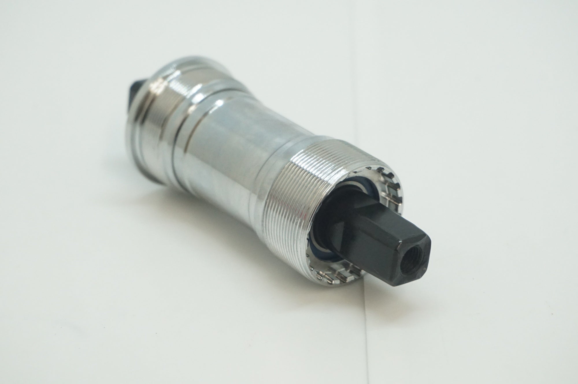 TANGE 「タンゲ」 LN3922 ボトムブラケット / 福岡店