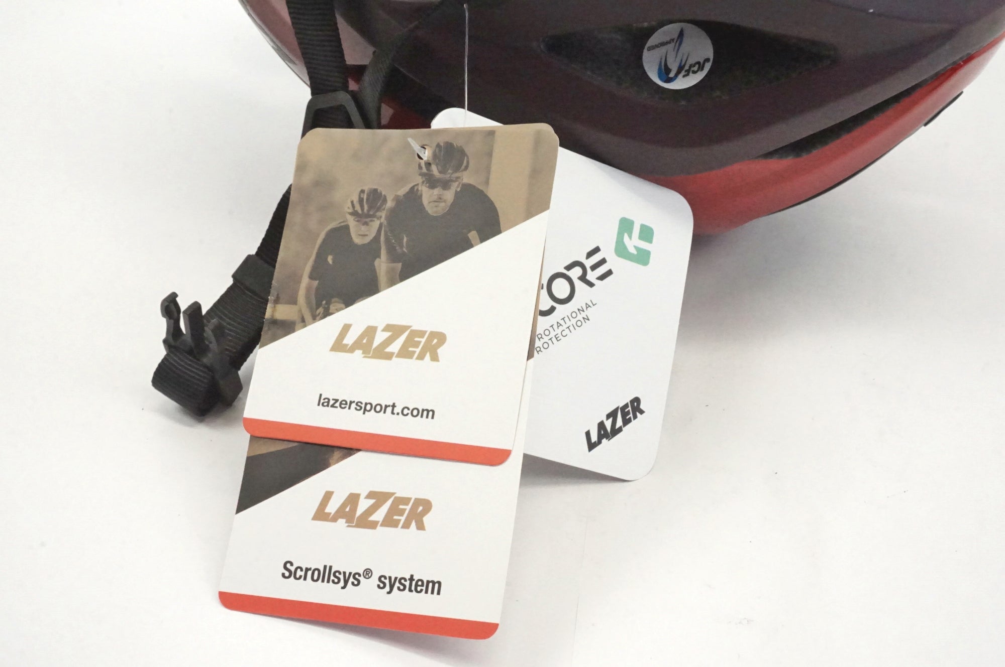 LAZER 「レイザー」 STRADA KINETICORE AF M(55-59cm)サイズ