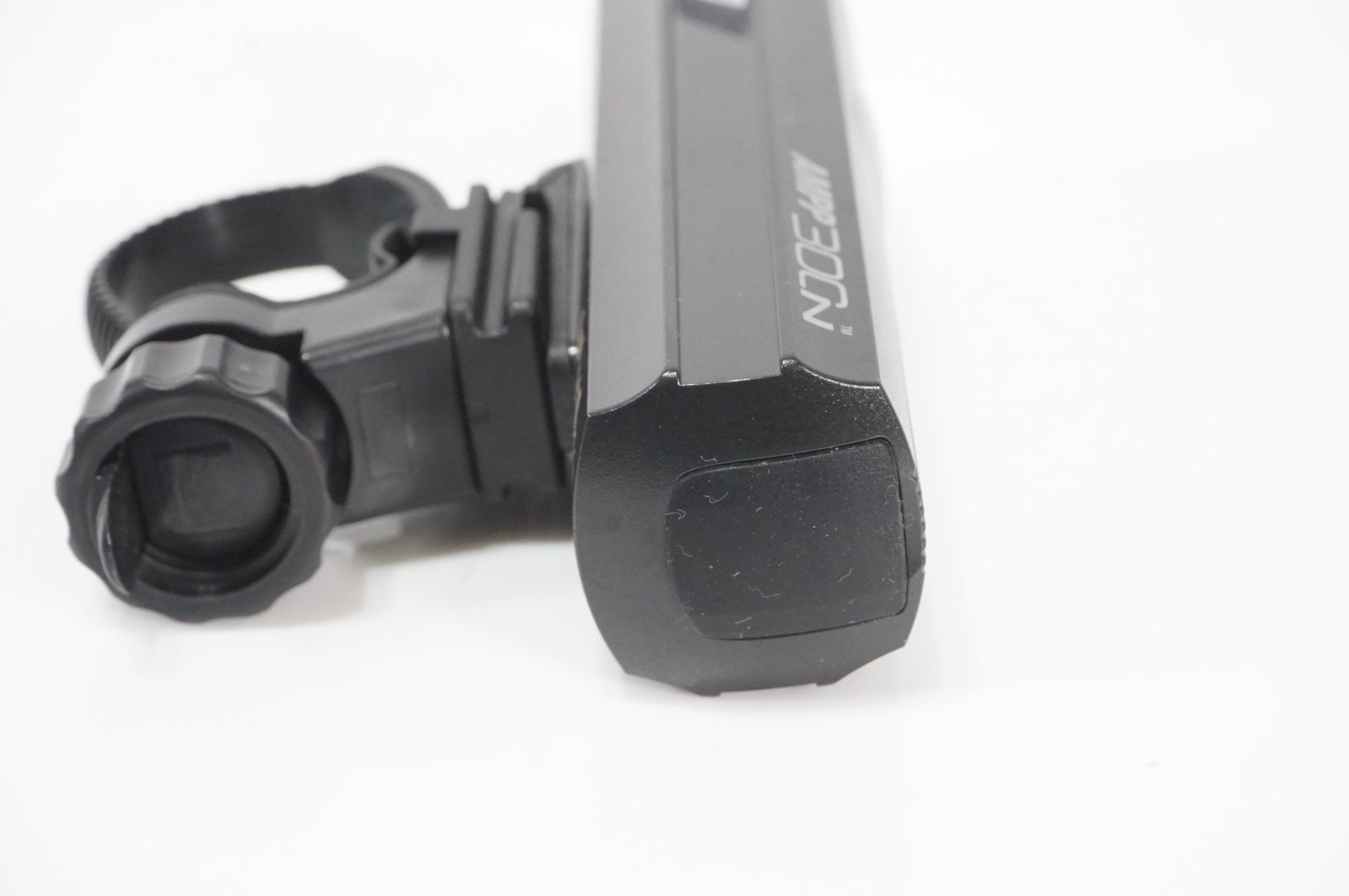 CATEYE 「キャットアイ」 AMPP300N フロントライト / AKIBA店