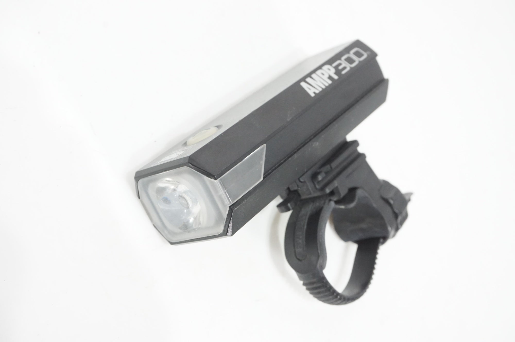 CATEYE 「キャットアイ」 AMPP300 フロントライト / AKIBA店