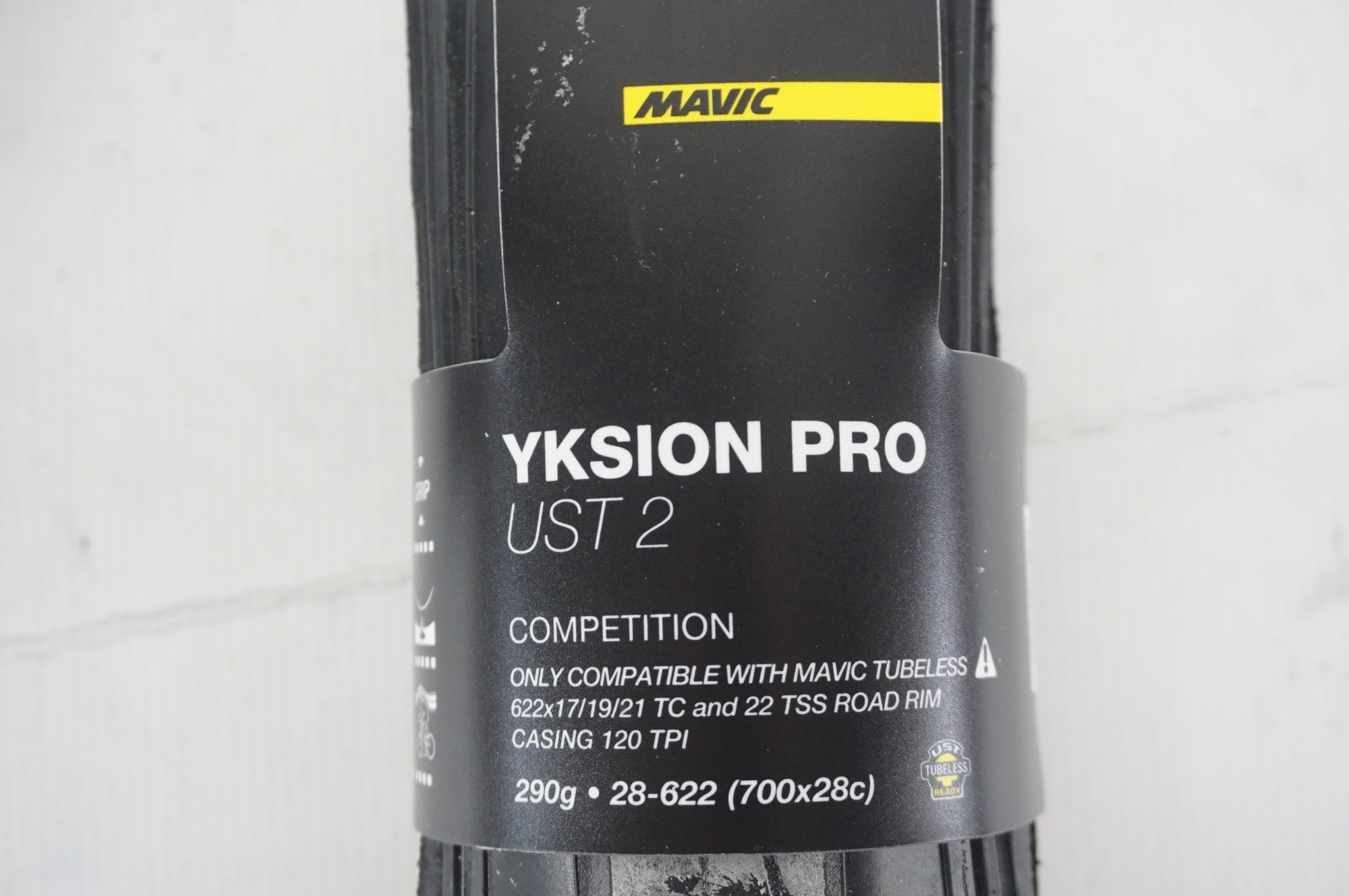 MAVIC 「マヴィック」 YKSION PRO UST 2 タイヤ セット / 阪急塚口店