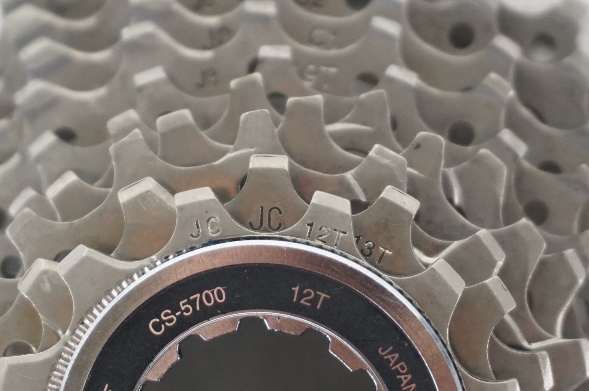 SHIMANO 「シマノ」 105 CS-5700 12-25T スプロケット / 阪急塚口店