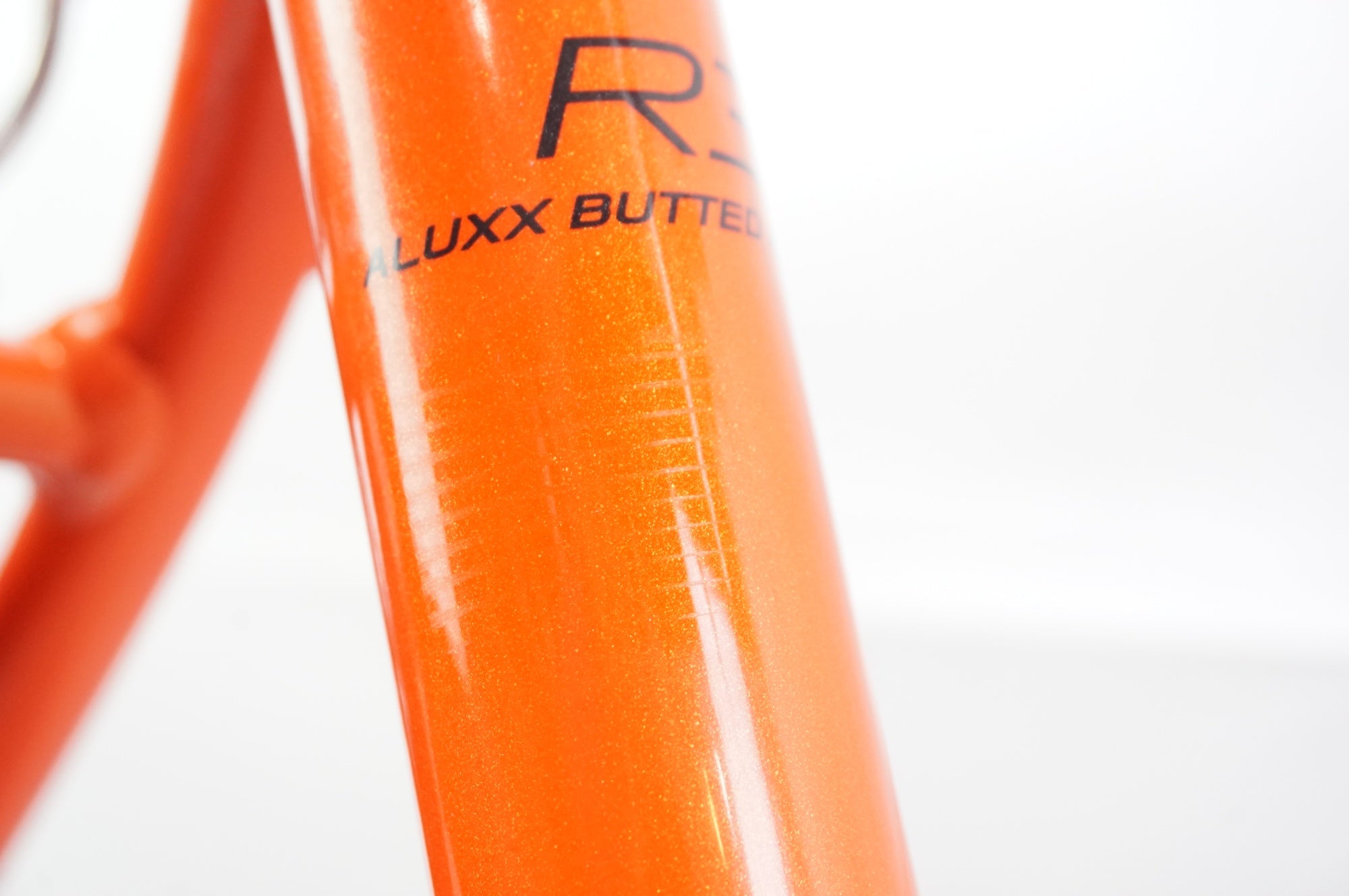 GIANT 「ジャイアント」 ESCAPE R3 MS LTD 2023年モデル クロスバイク / 中目黒店