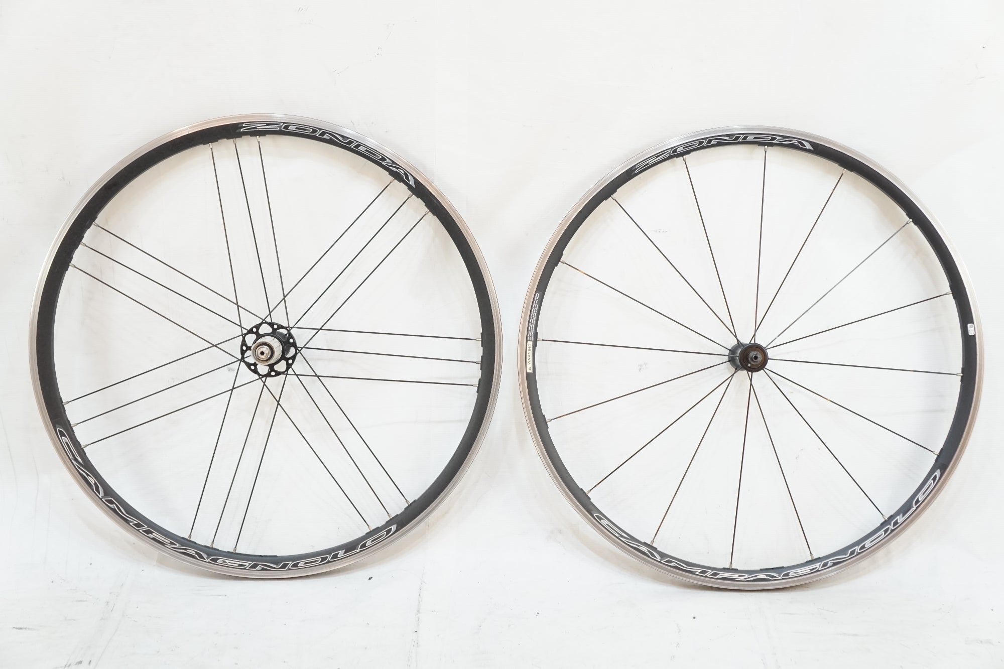 CAMPAGNOLO 「カンパニョーロ」 ZONDA シマノ11速 ホイールセット