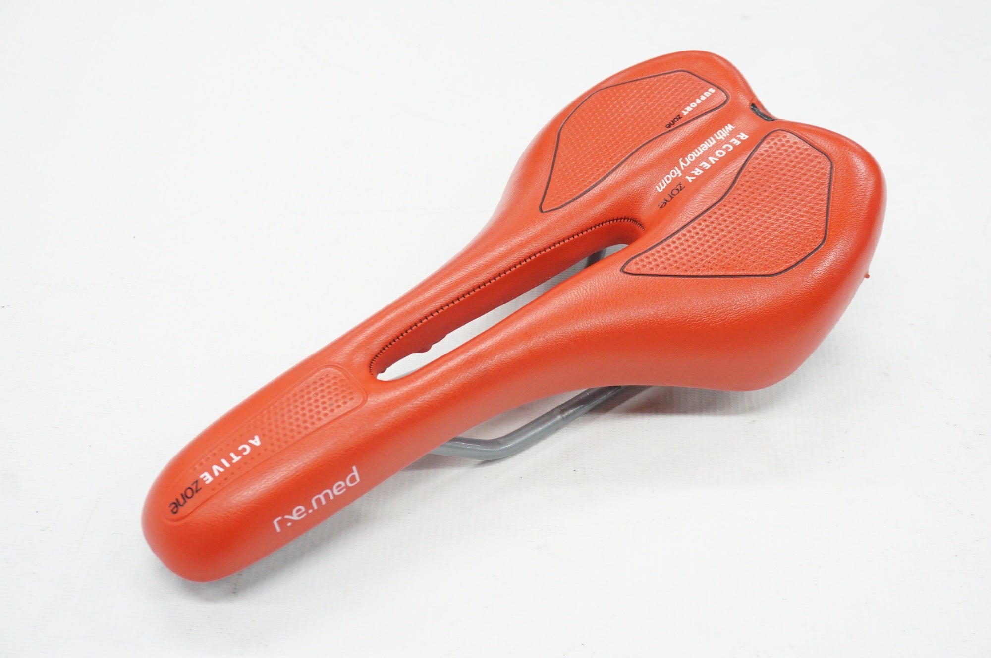 SELLE ROYAL 「セラロイヤル」 R.E.MED サドル / 阪急塚口店