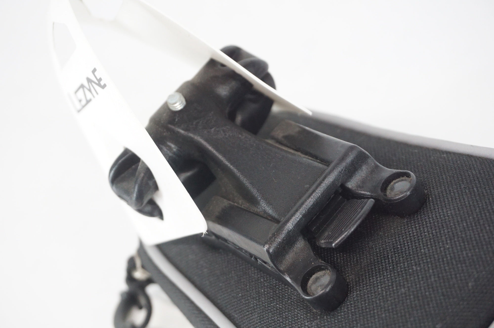 LEZYNE 「レザイン」 POD CADDY QR M サドルバッグ / 阪急塚口店