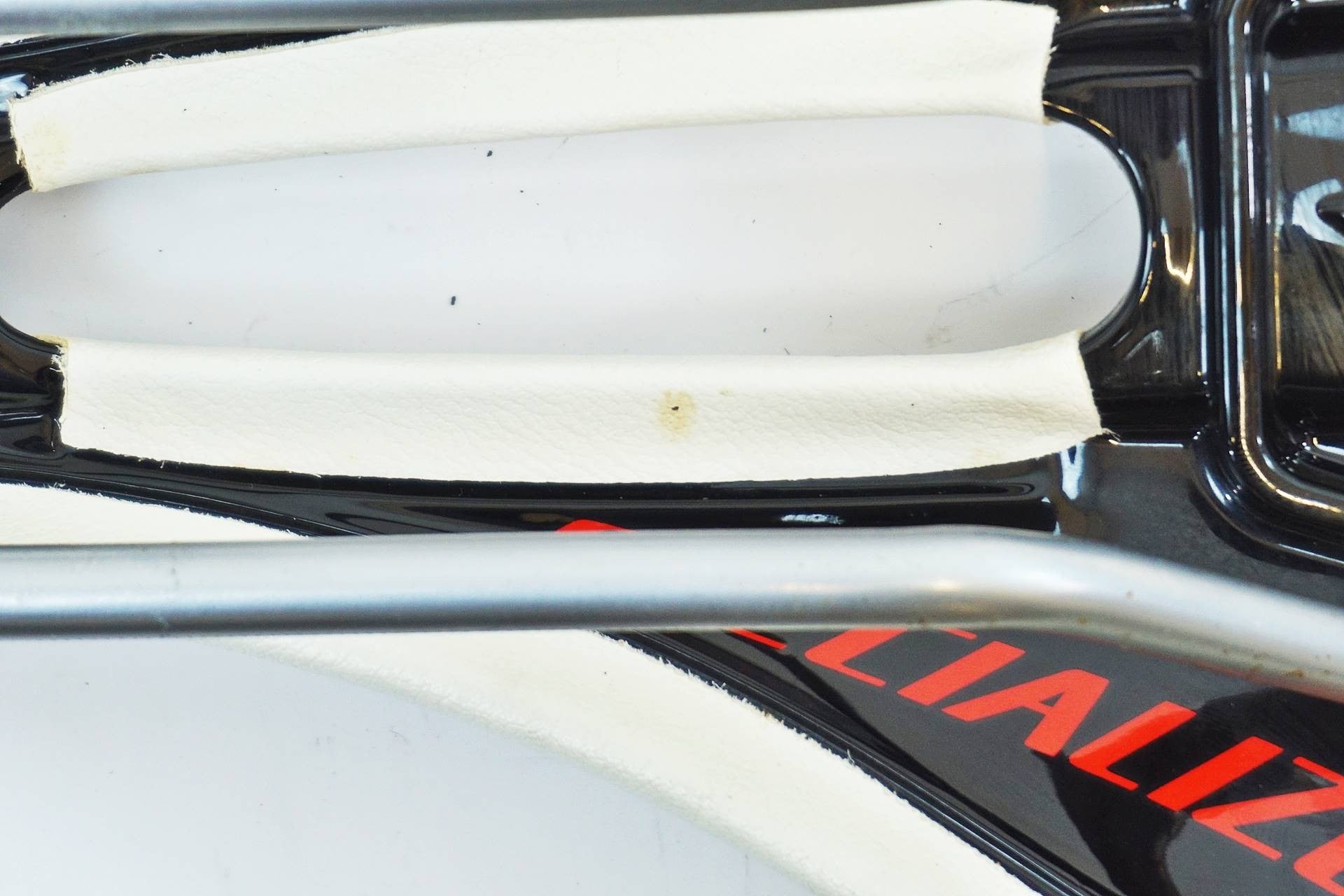 SPECIALIZED 「スペシャライズド」 ROMIN サドル  / 有明ガーデン店