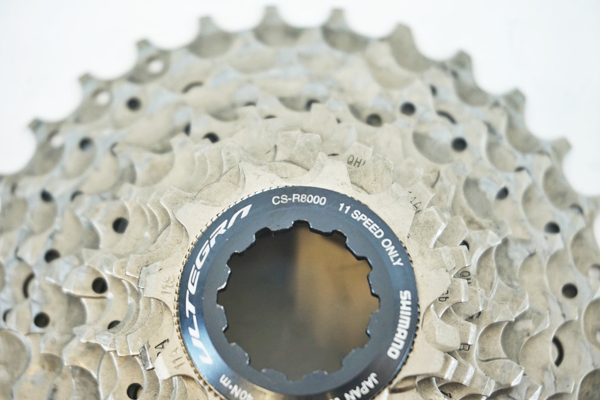 SHIMANO 「シマノ」 ULTEGRA CS-R8000 11-30T 11S スプロケット / 有明