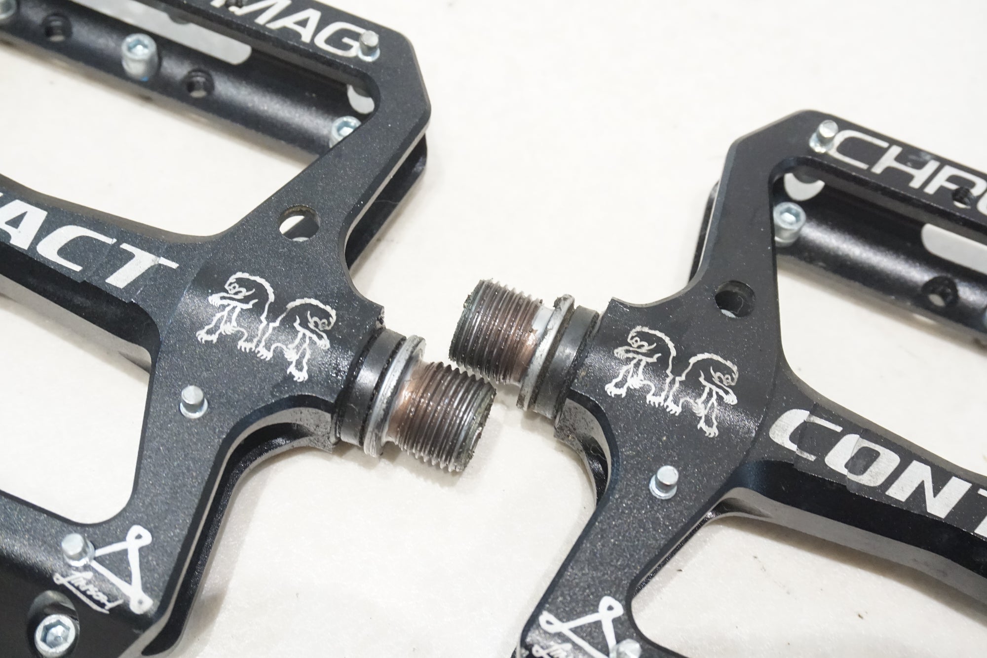 CHROMAG 「クロマグ」 CONTACT ペダル / 横浜戸塚店 ｜ バイチャリ公式