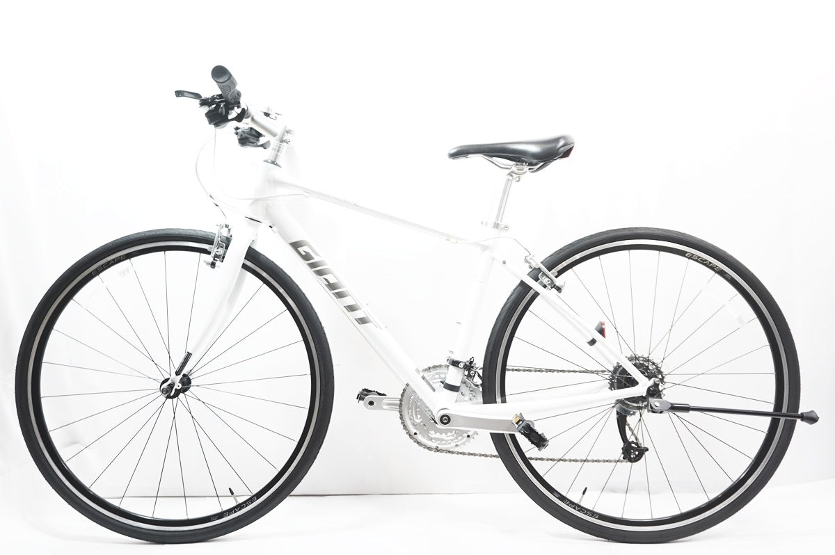 GIANT 「ジャイアント」 ESCAPE R3 2021年モデル クロスバイク / バイチャリ世田谷店