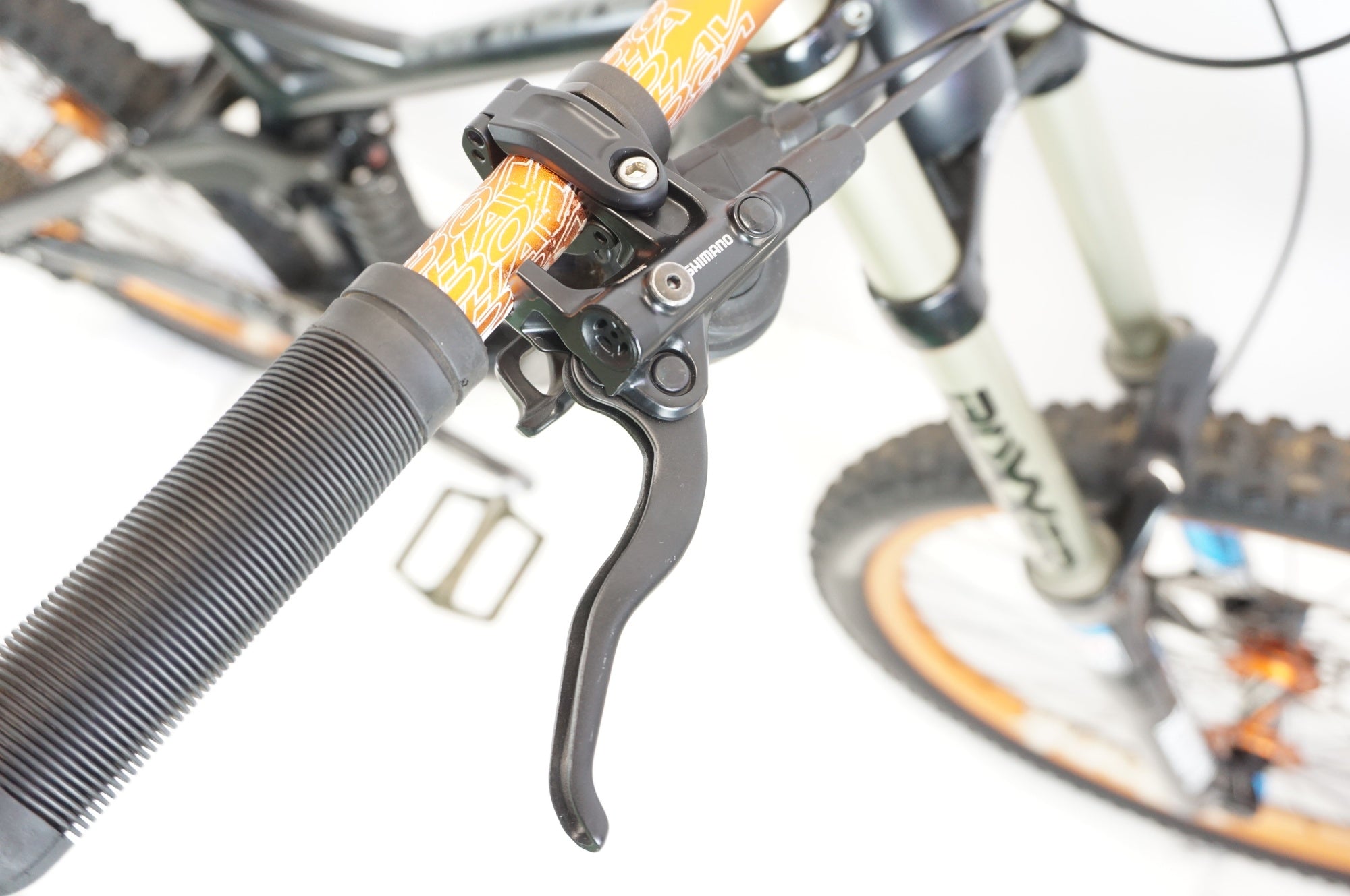 KONA 「コナ」 SUPREME OPERATOR 2015年モデル 26インチ マウンテン